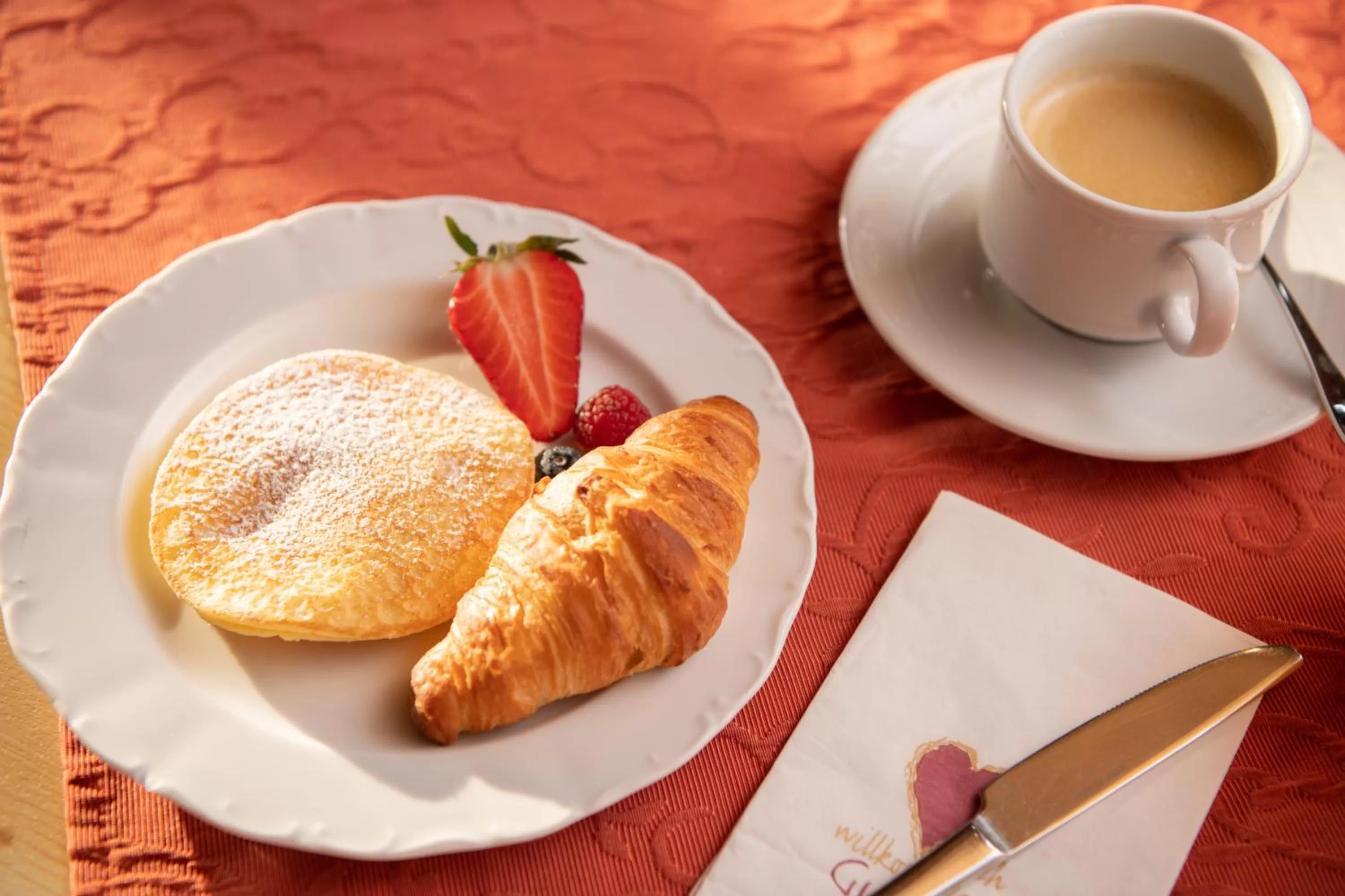 Food and drinks in Familienhotel Central