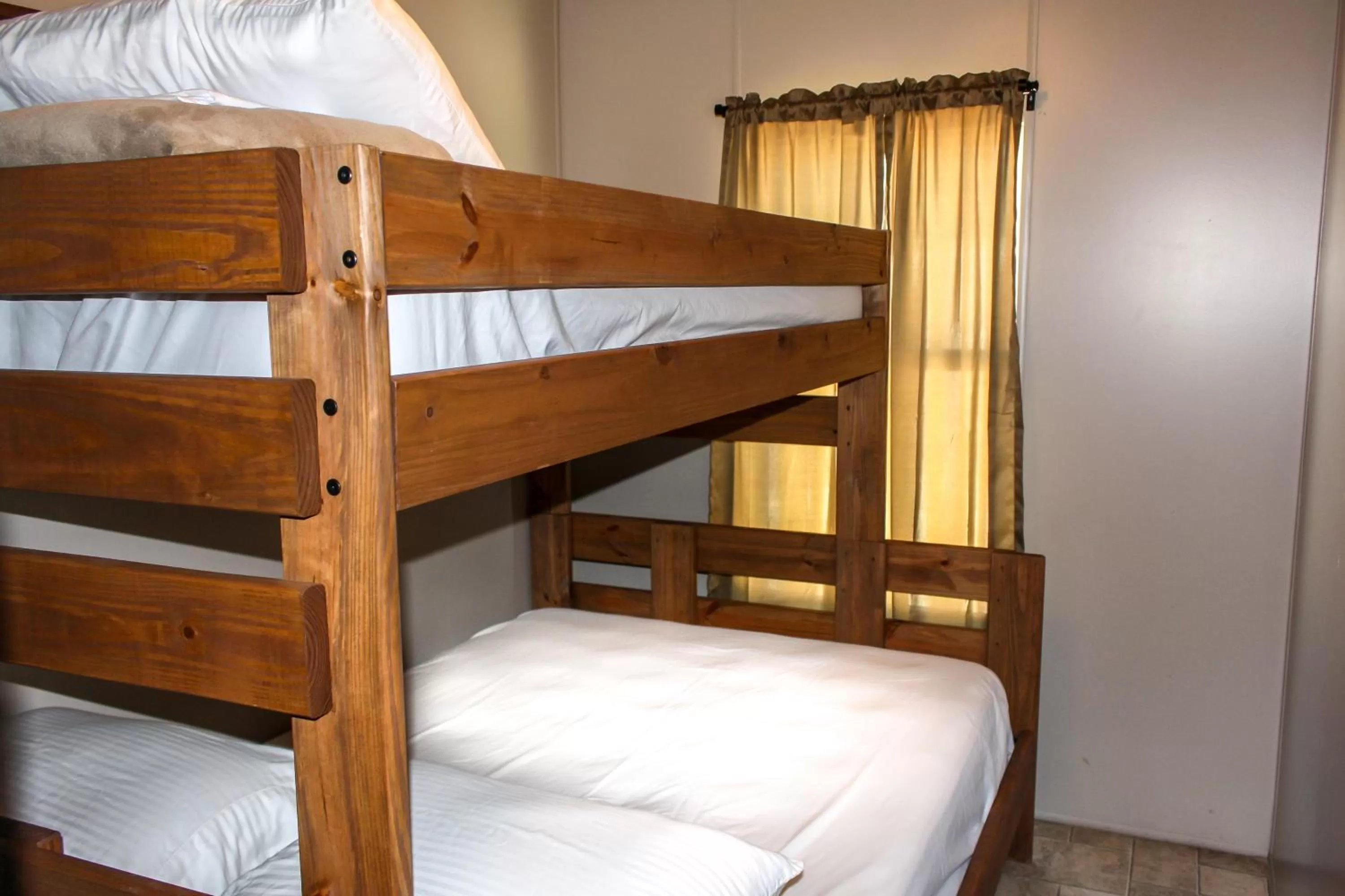 Bunk Bed in Rayburn Inn