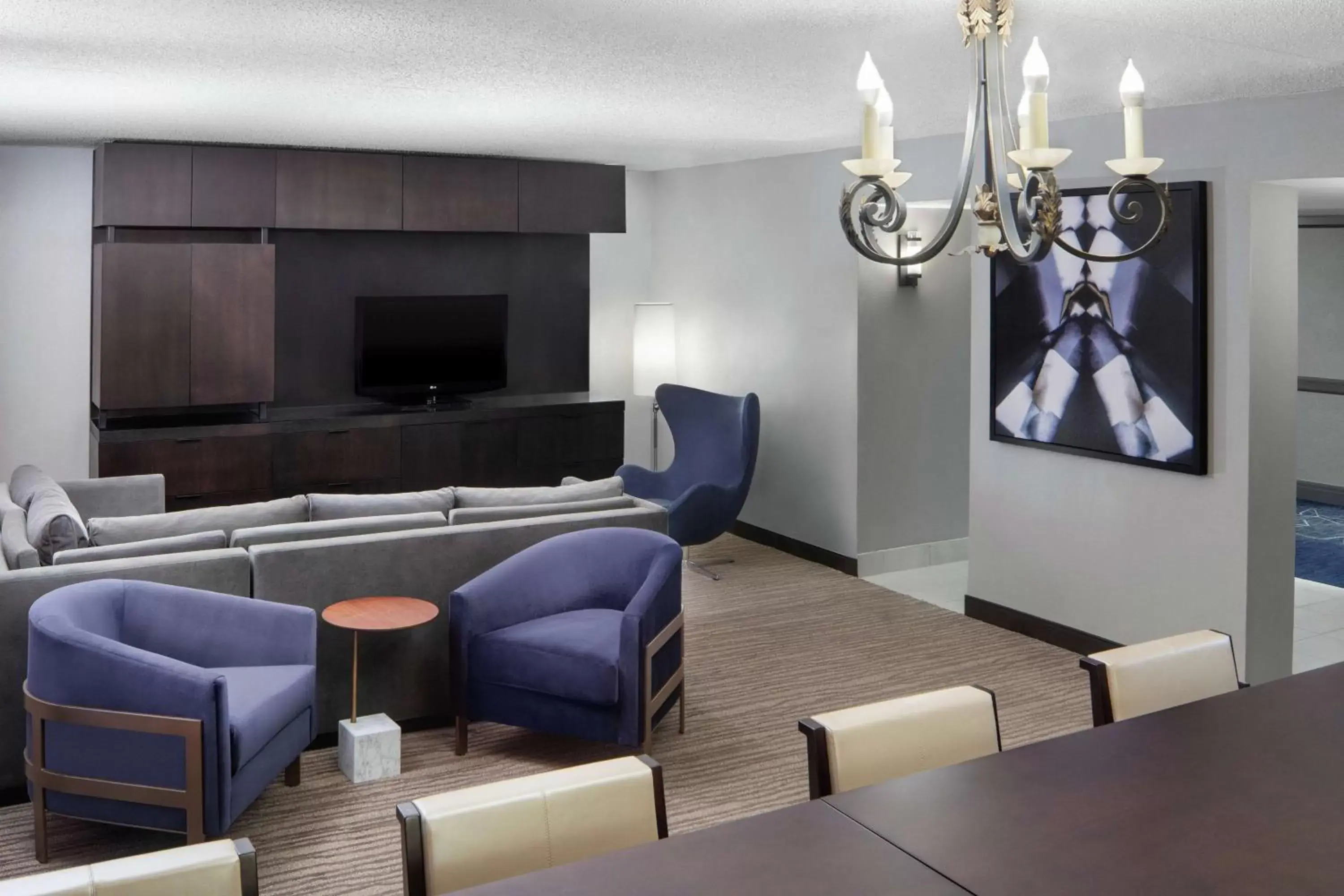 Lobby or reception, Seating Area in DoubleTree by Hilton Hotel Newark Airport