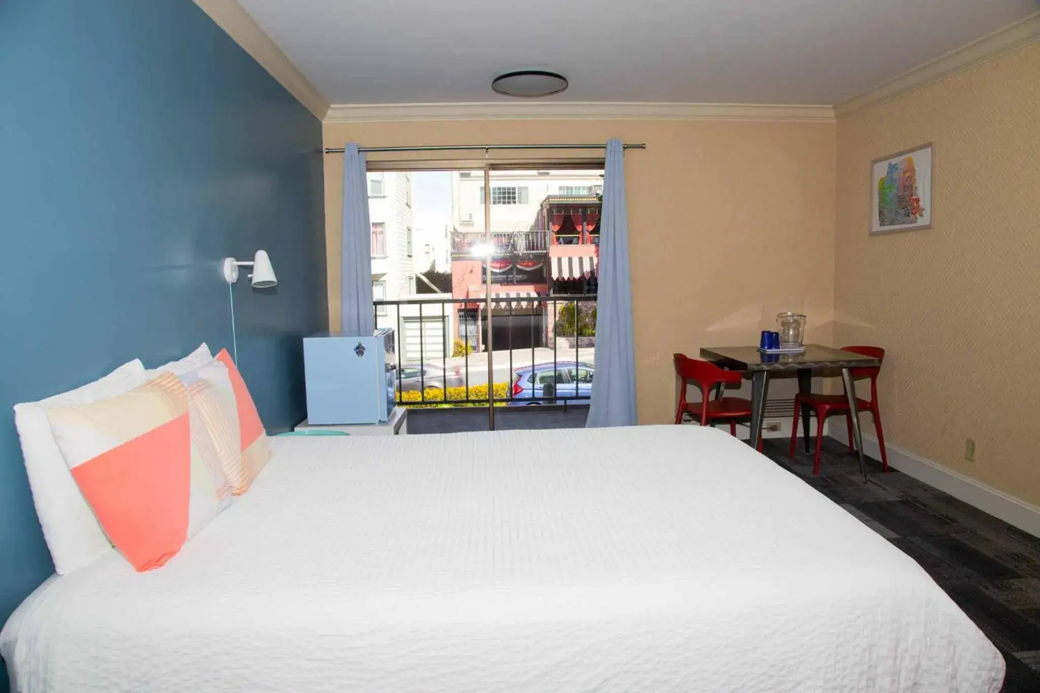 Decorative detail, Bed in Samesun San Francisco Decorative detail, Bed in Samesun San Francisco