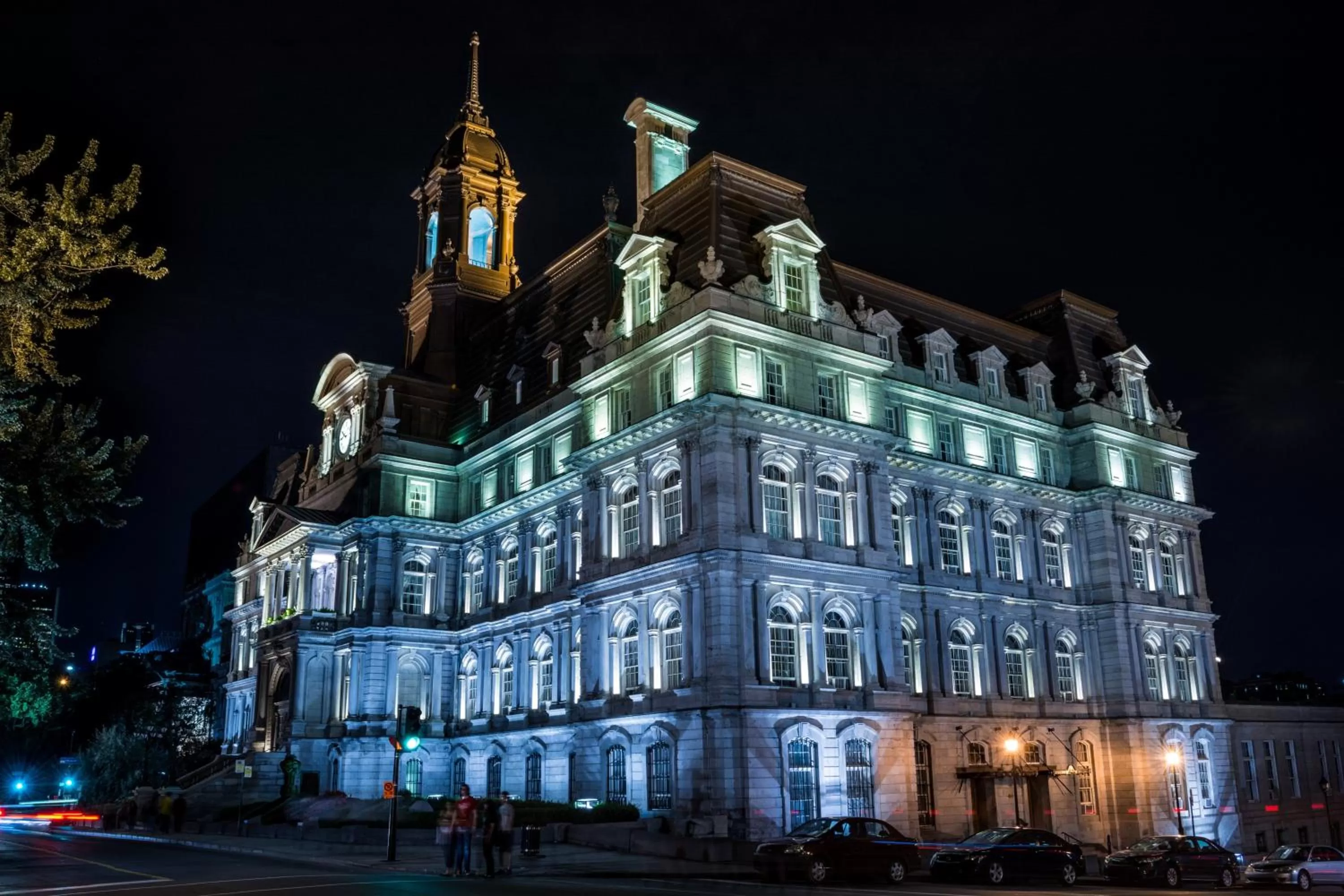 Nearby landmark in Holiday Inn Montreal Centre Ville Downtown by IHG