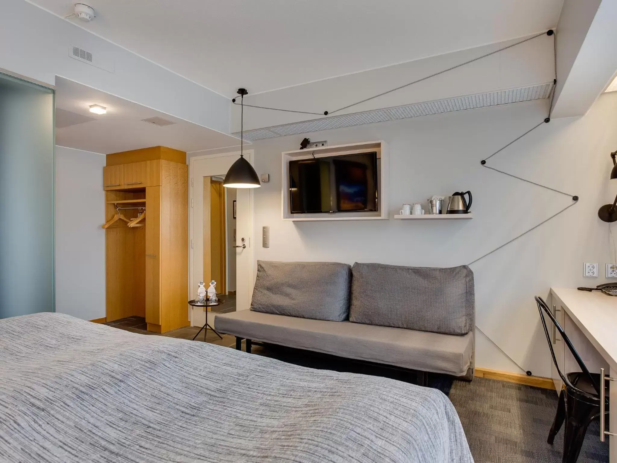 Bedroom, Seating Area in Original Sokos Hotel Vaakuna Vaasa