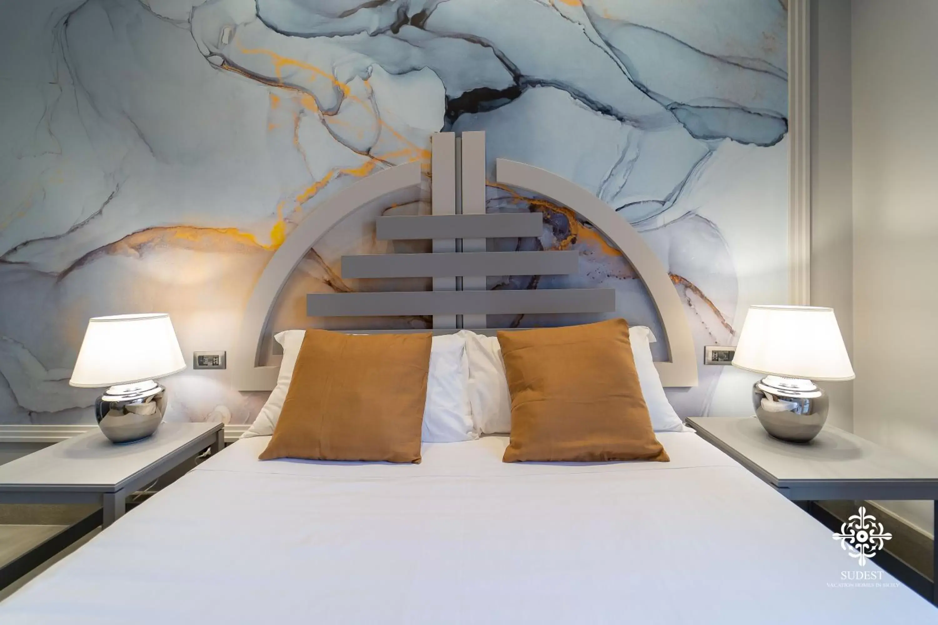 Bed in Matteotti Luxury Residence