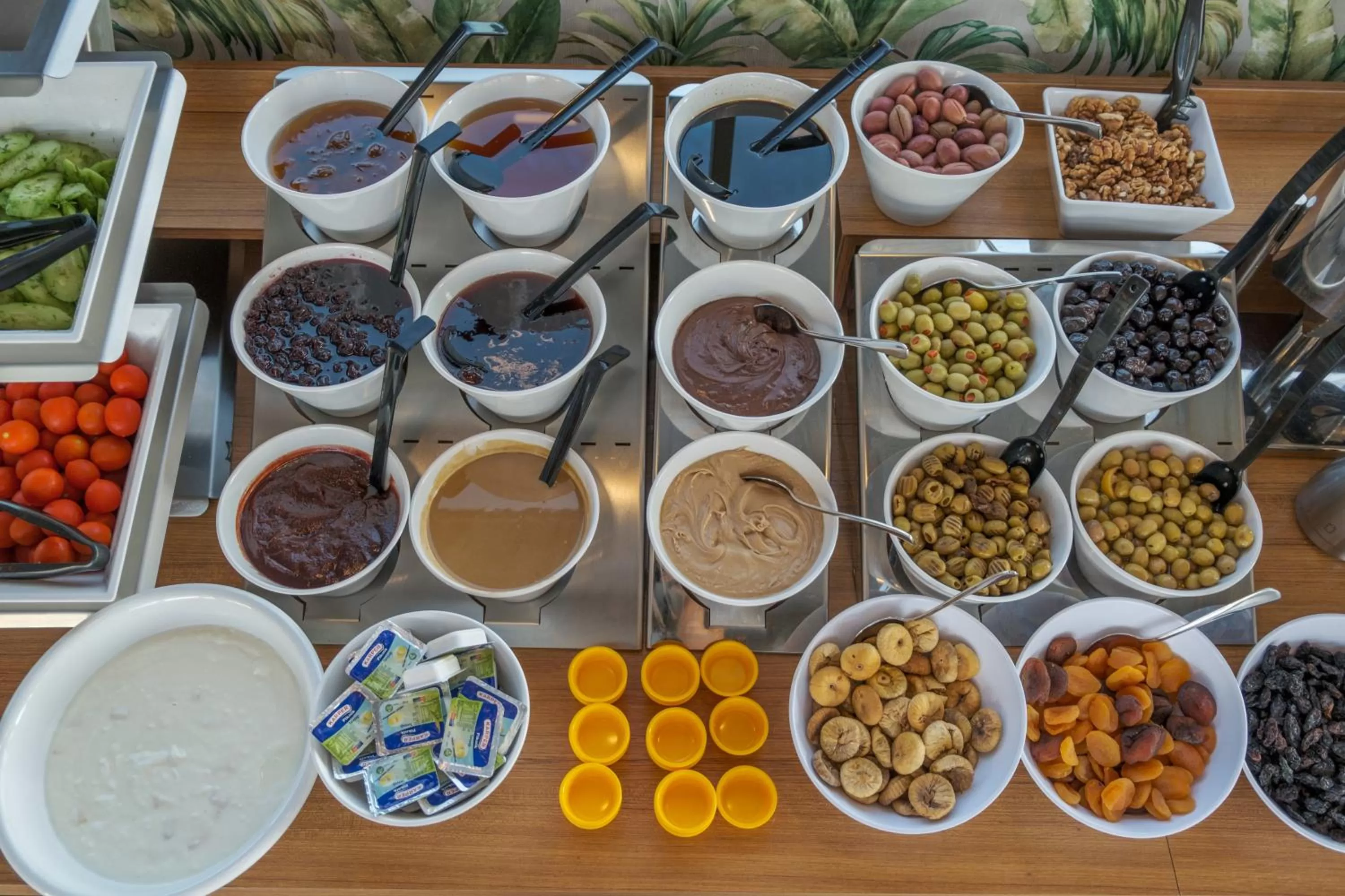 Breakfast in Veranda Suites