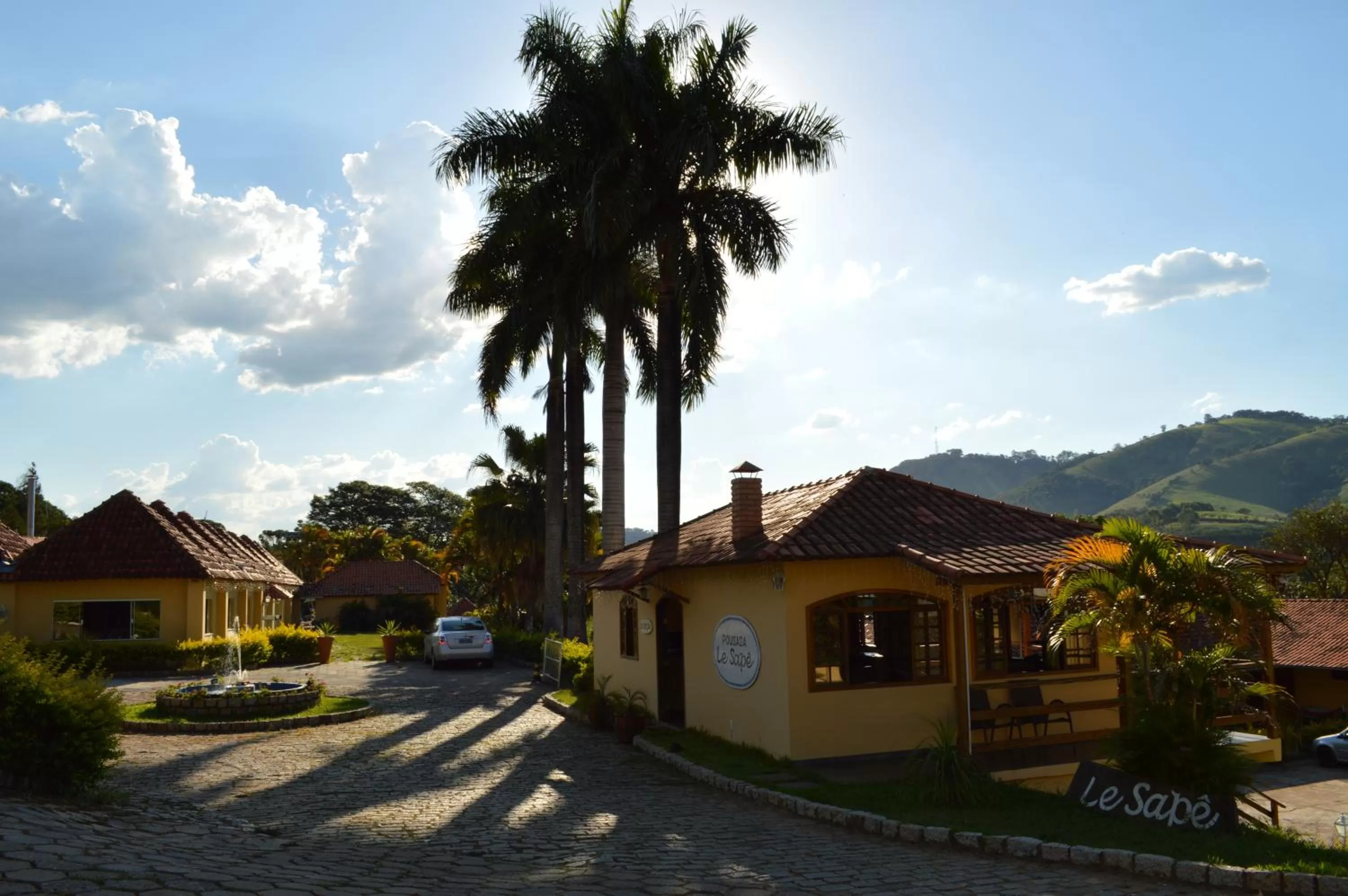 Facade/entrance in Pousada Le Sapê