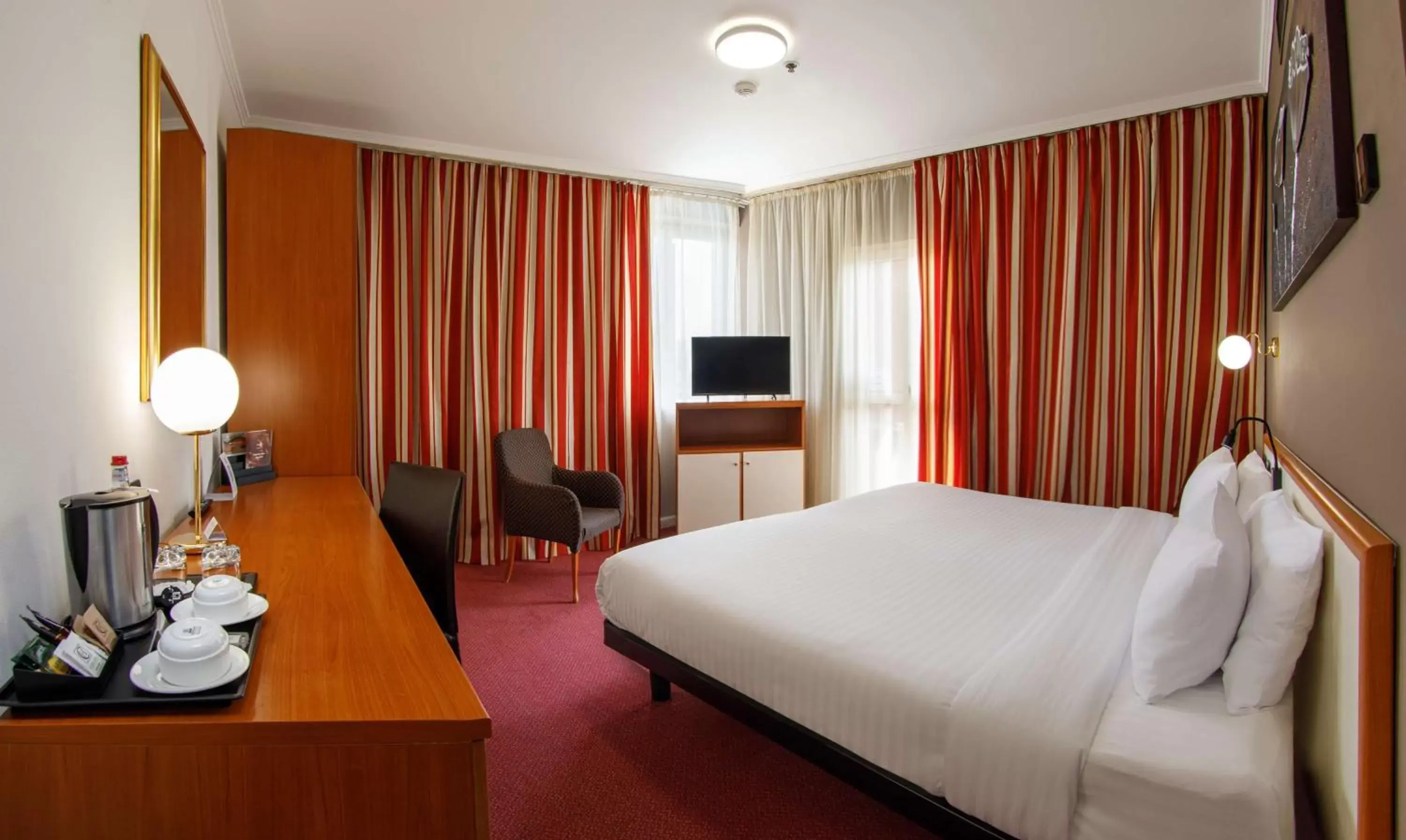 Bedroom, Bed in Best Western Plus Congress Hotel Yerevan