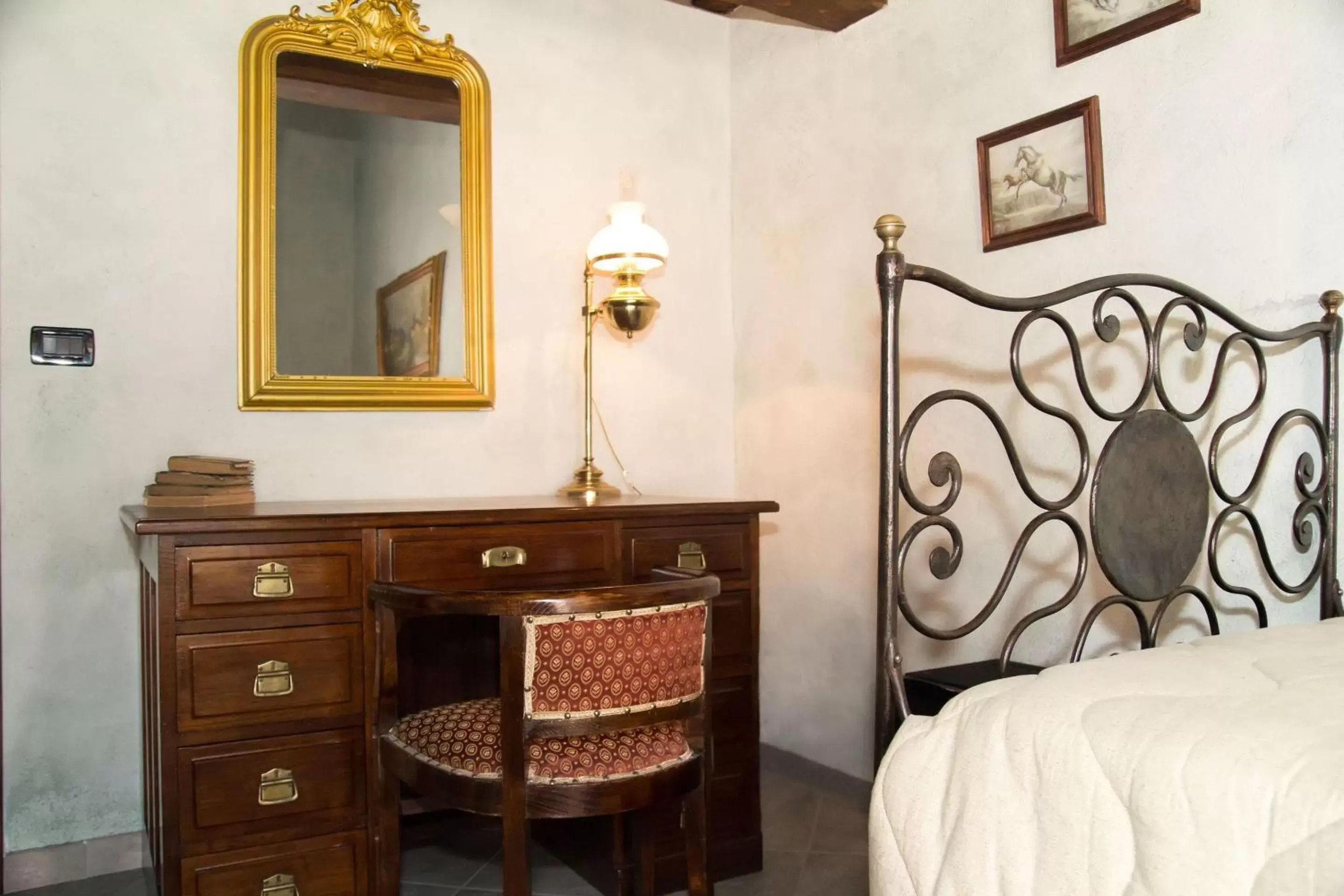 Seating area, Bed in Casa Del Grande Vecchio