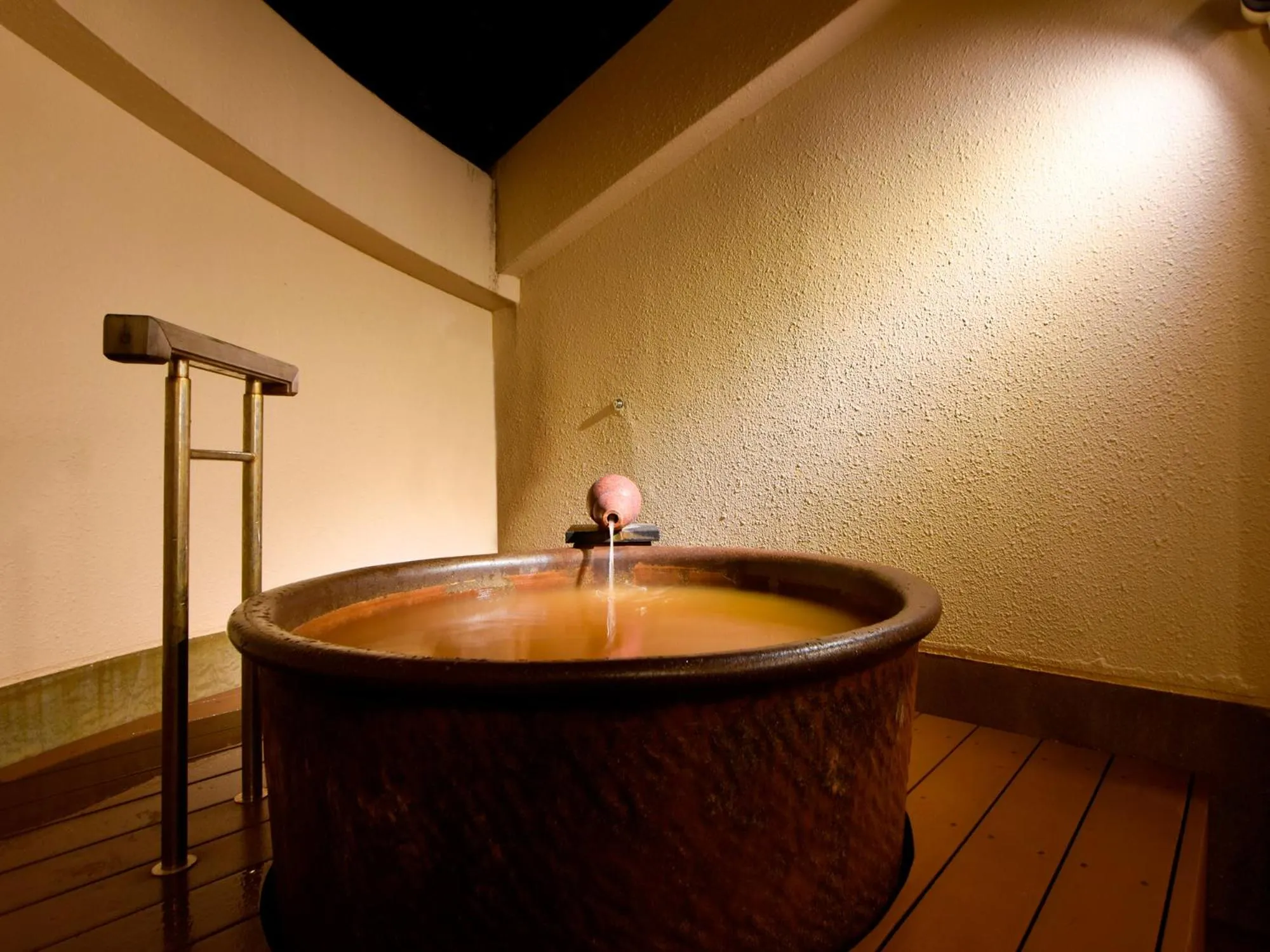 Hot Spring Bath in Okuno Hosomichi