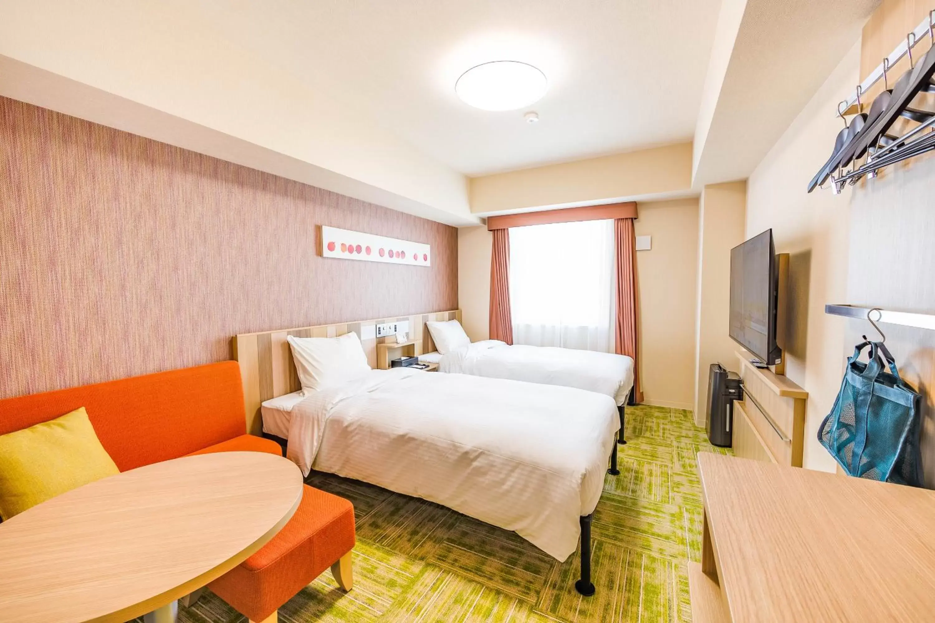 Standard Twin Room in Tabino Hotel lit Matsumoto Milky white Onsen Standard Twin Room in Tabino Hotel lit Matsumoto Milky white Onsen