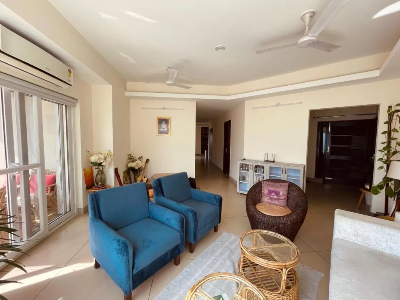 Seating area in Golden Healing Journeys Homestay