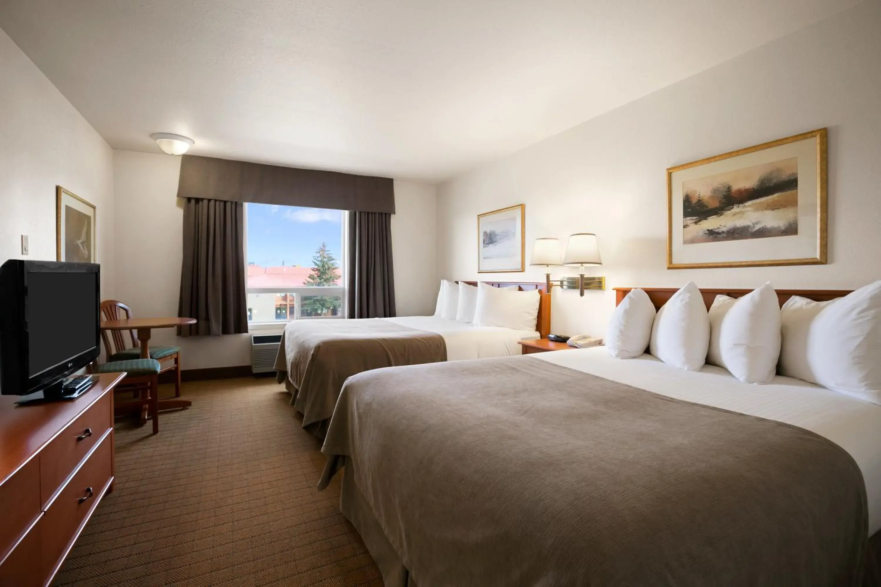 Bed in Super 8 by Wyndham Slave Lake AB Bed in Super 8 by Wyndham Slave Lake AB