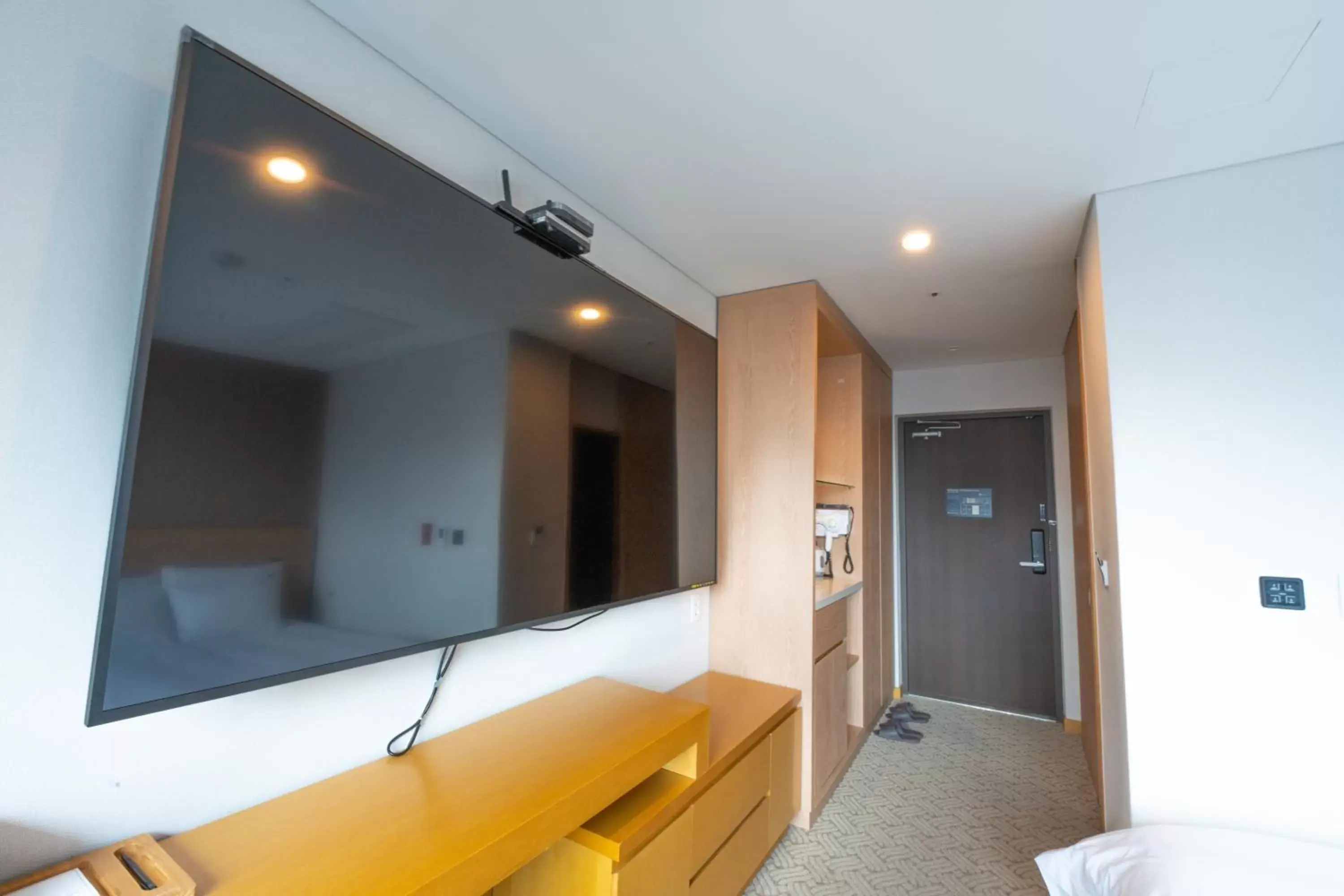 TV and multimedia, Bathroom in Jongno Dongdaemun Lumia Hotel