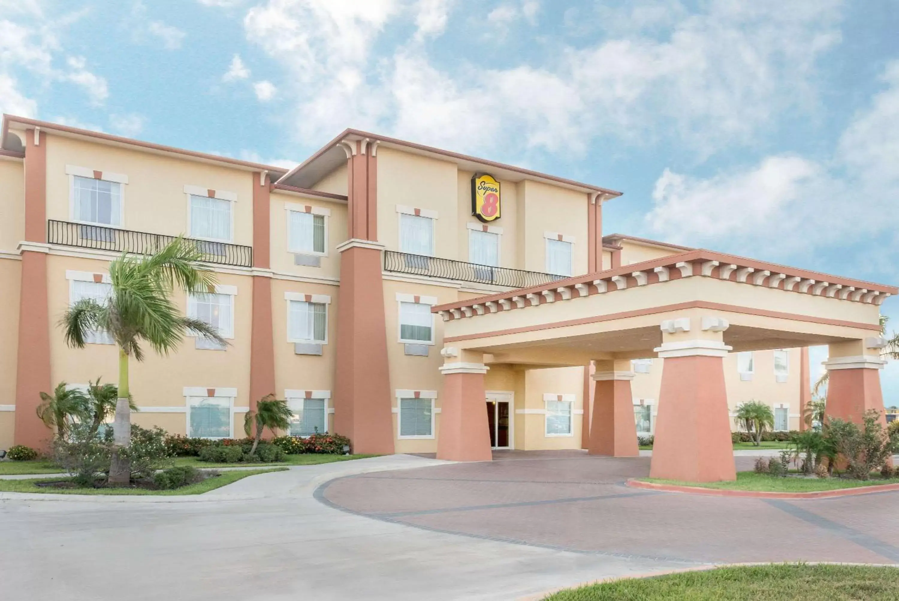 Property building in Super 8 by Wyndham Hidalgo at La Plaza Mall & Mcallen Airport