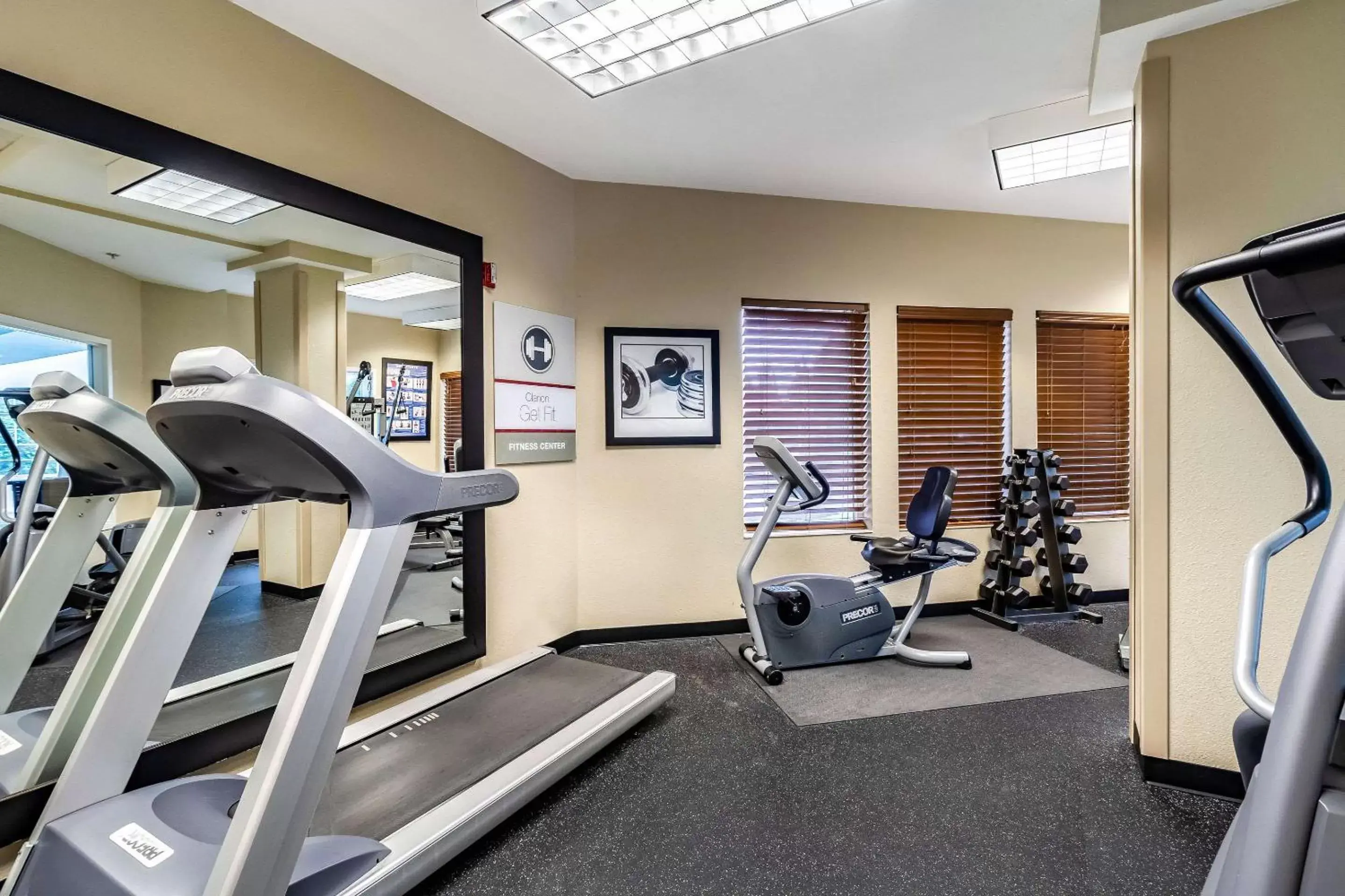 Fitness centre/facilities, Fitness Center/Facilities in Clarion Hotel Portland International Airport