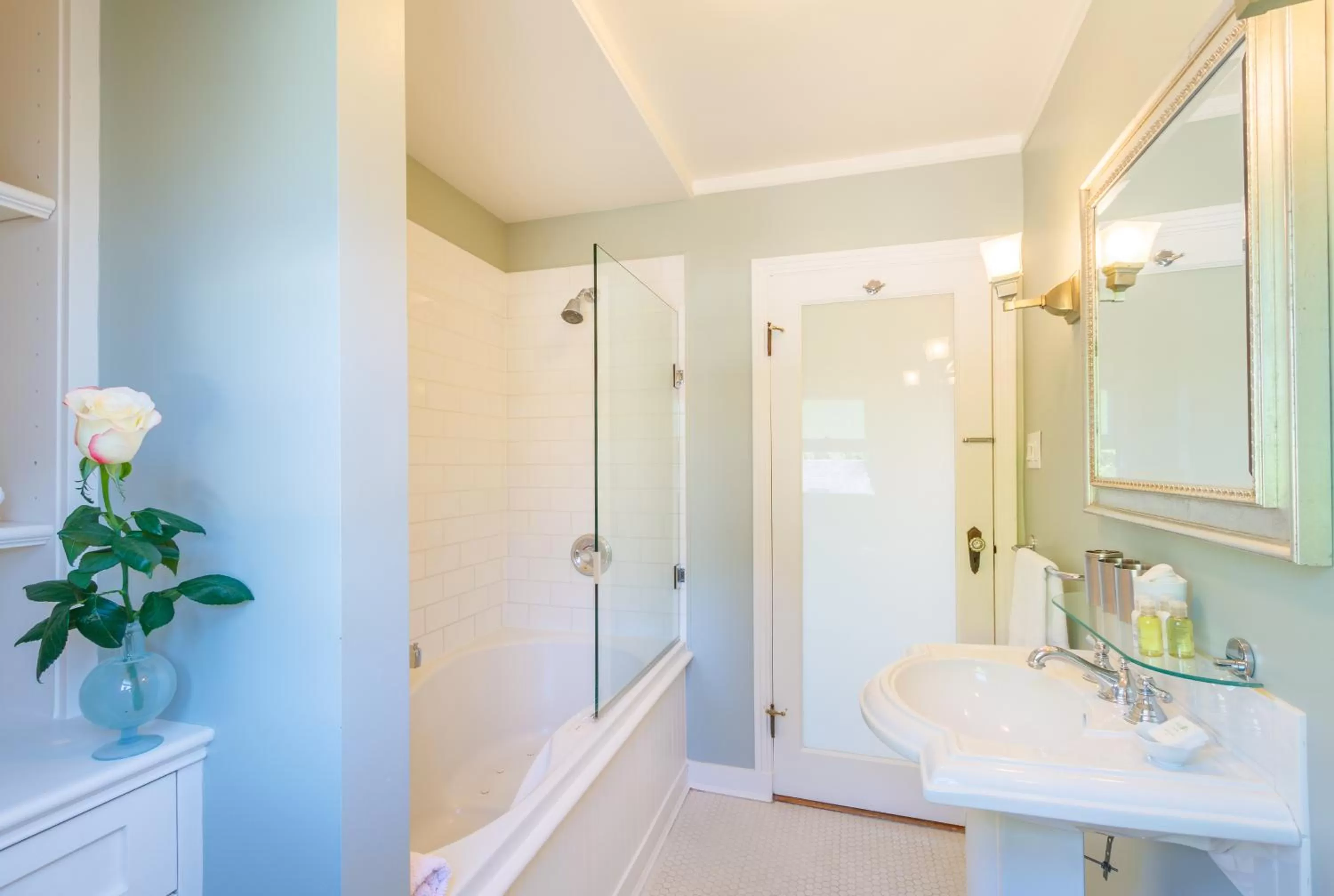 Bathroom in Fairholme Manor Inn