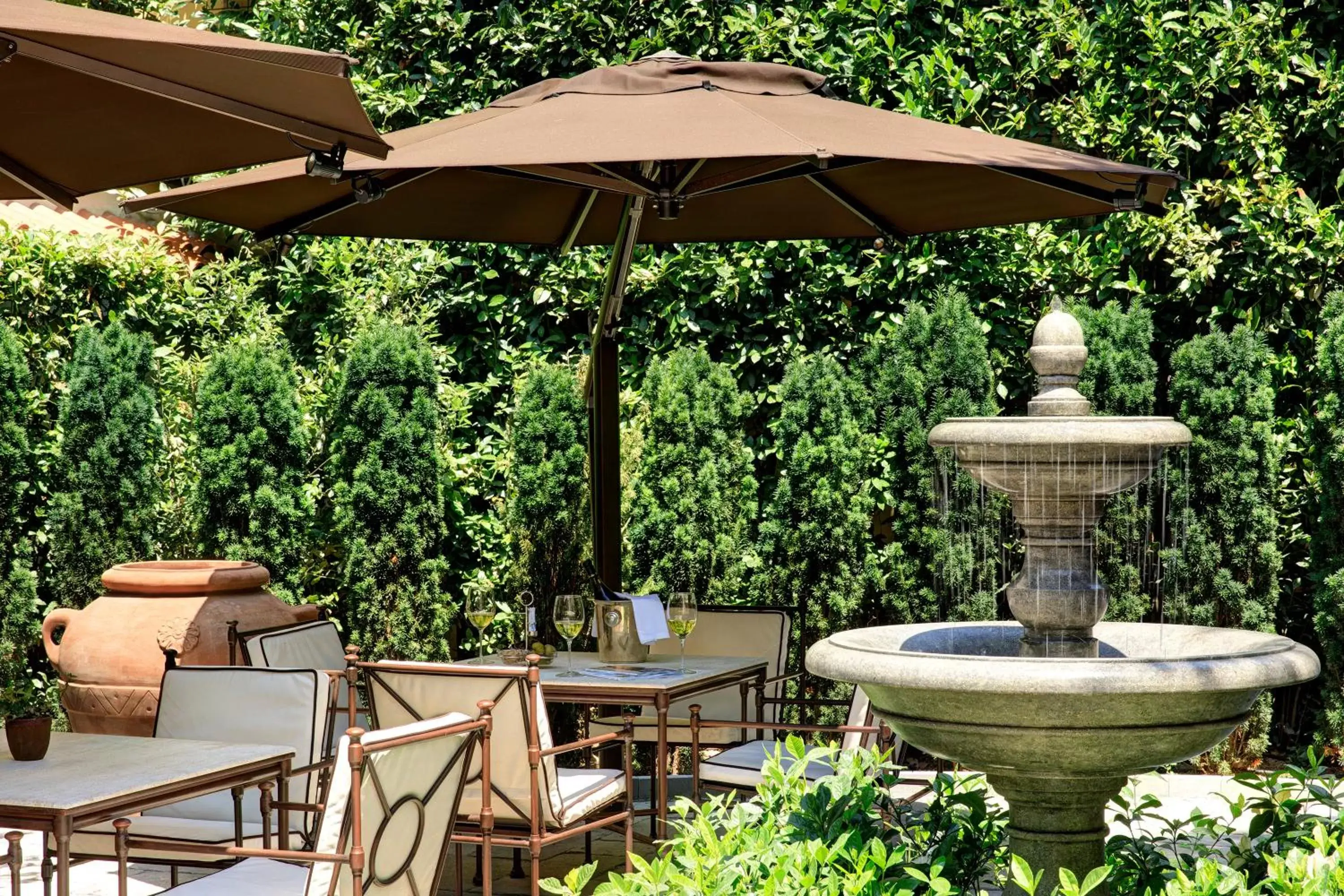 Garden view, Restaurant/Places to Eat in Hotel Regency - Small Luxury Hotels of the World
