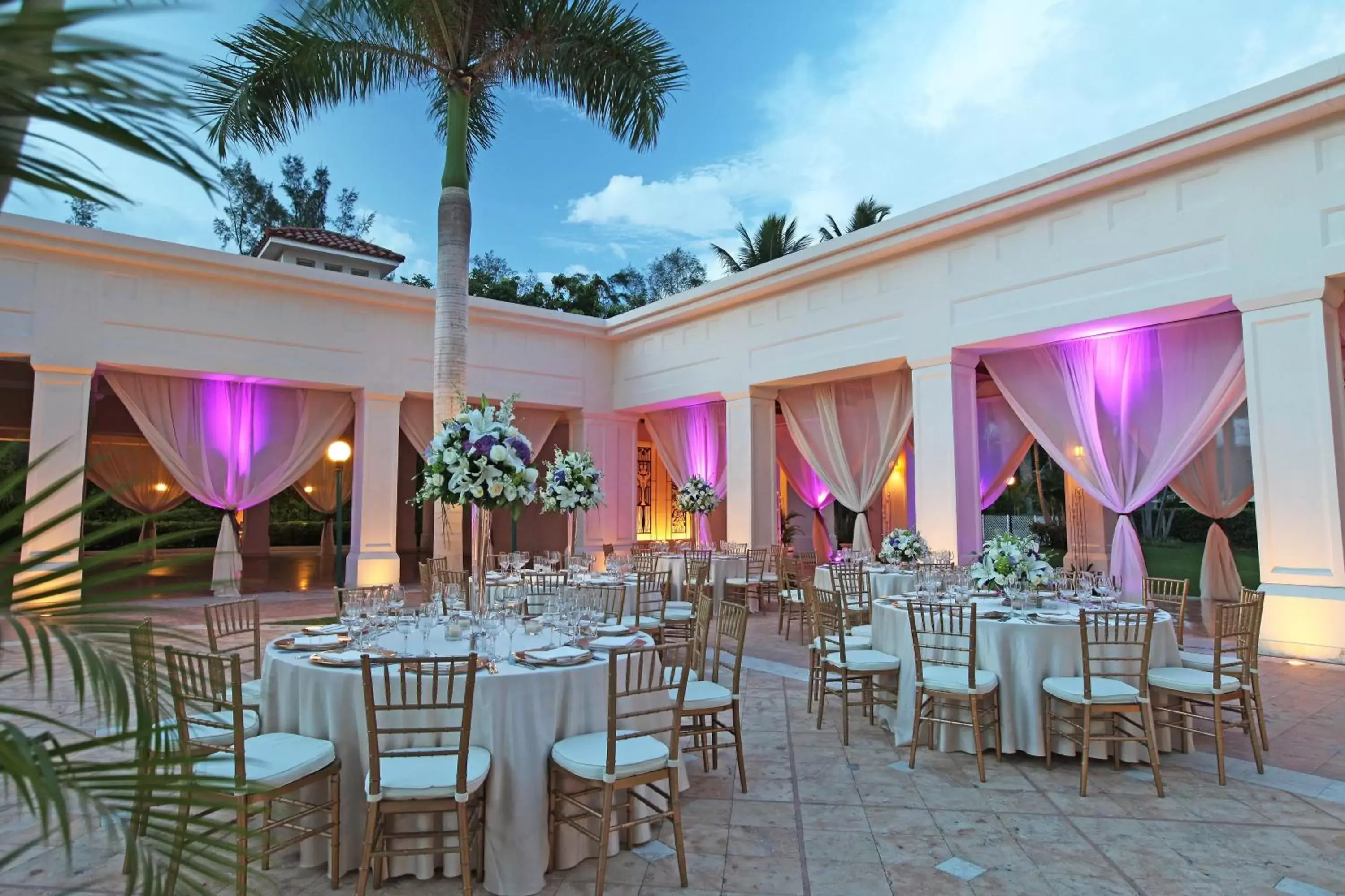 Banquet/Function facilities, Restaurant/Places to Eat in Real Intercontinental San Salvador, an IHG Hotel