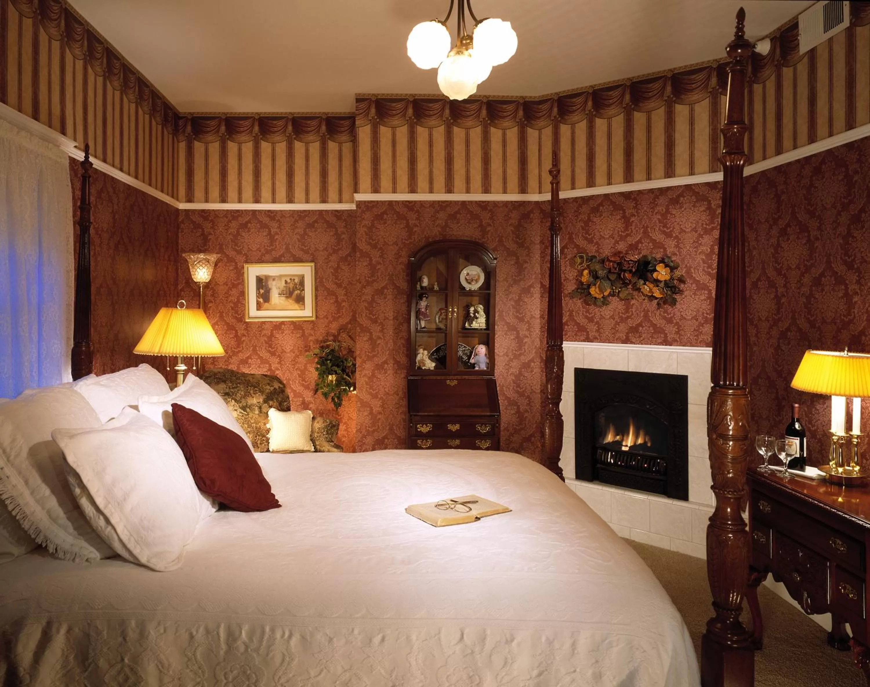 Bed in Churchill Manor