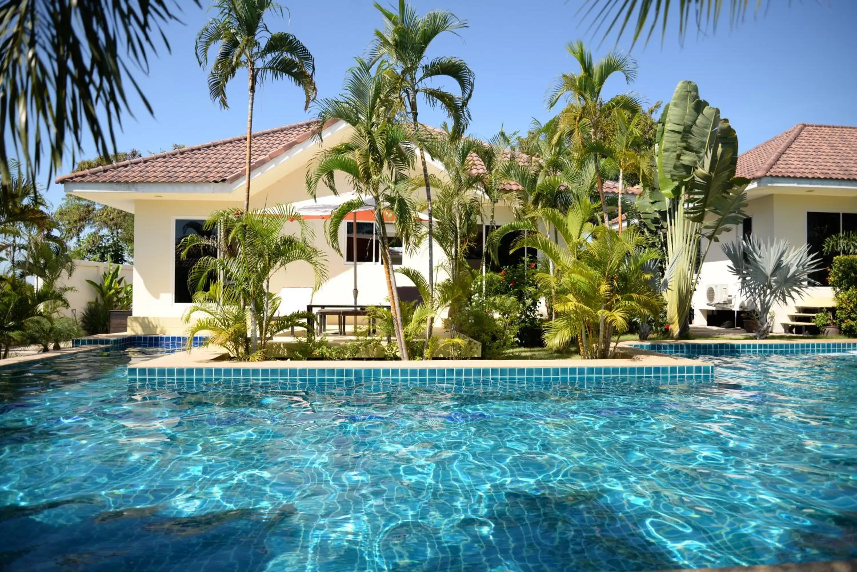 Swimming Pool in Bangsaray Villa