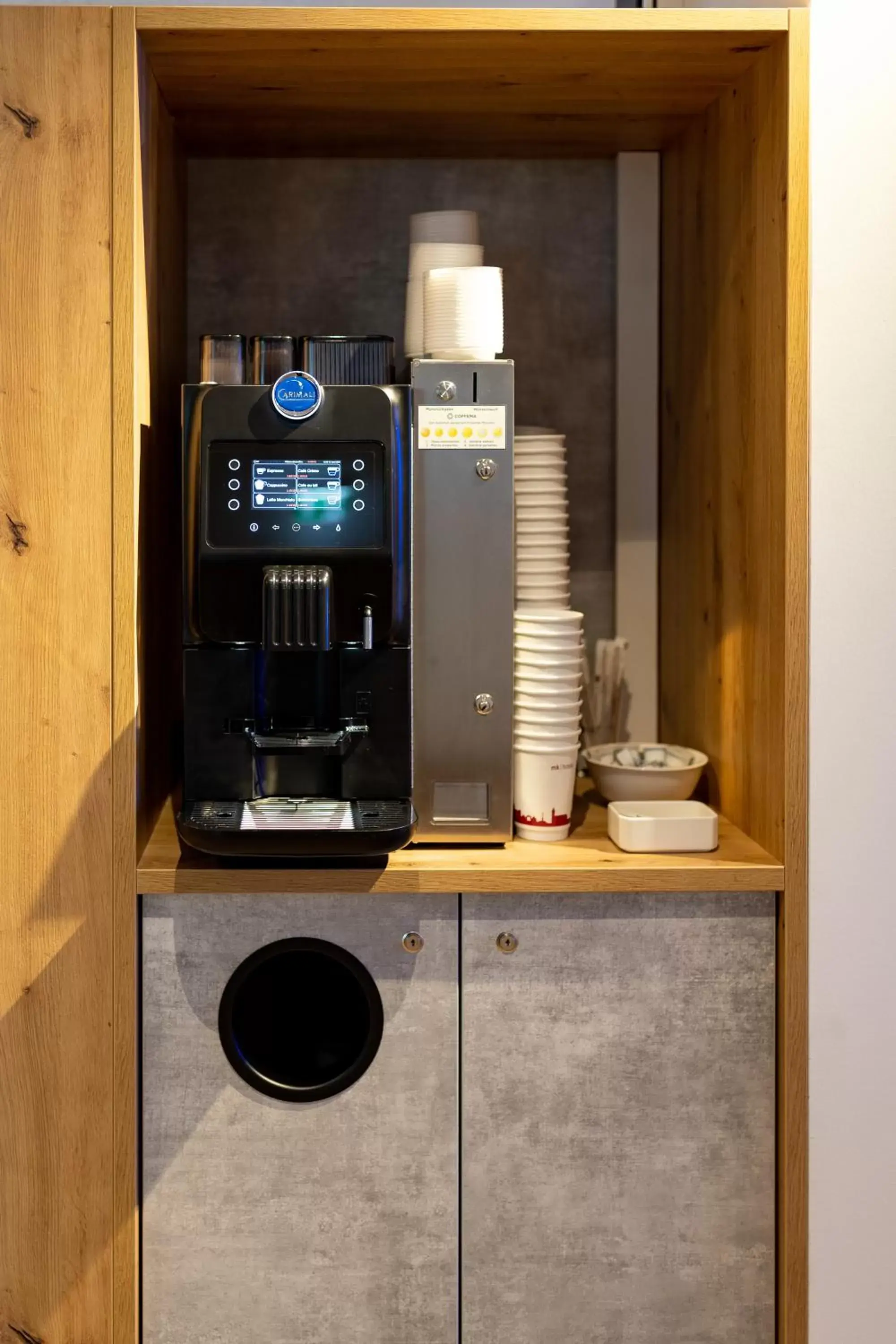 Coffee/tea facilities in mk hotel passau