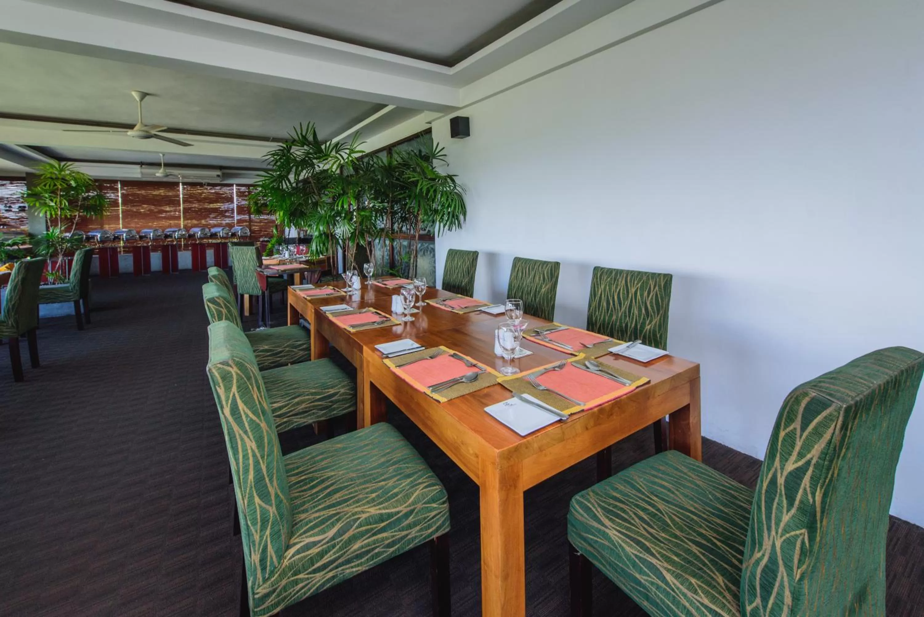 Restaurant/Places to Eat in Kandy The Tourmaline