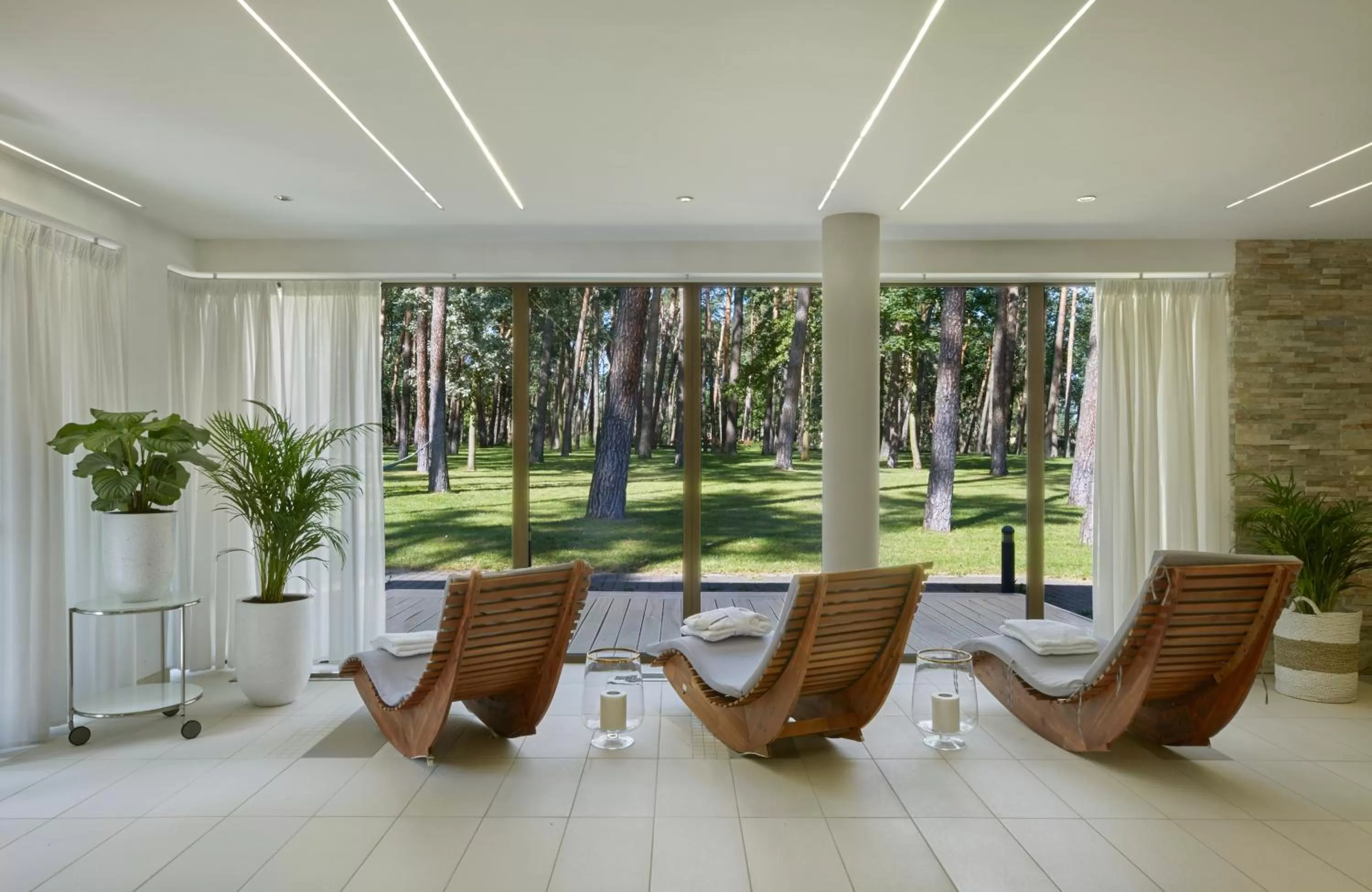 Swimming pool in Columna Medica