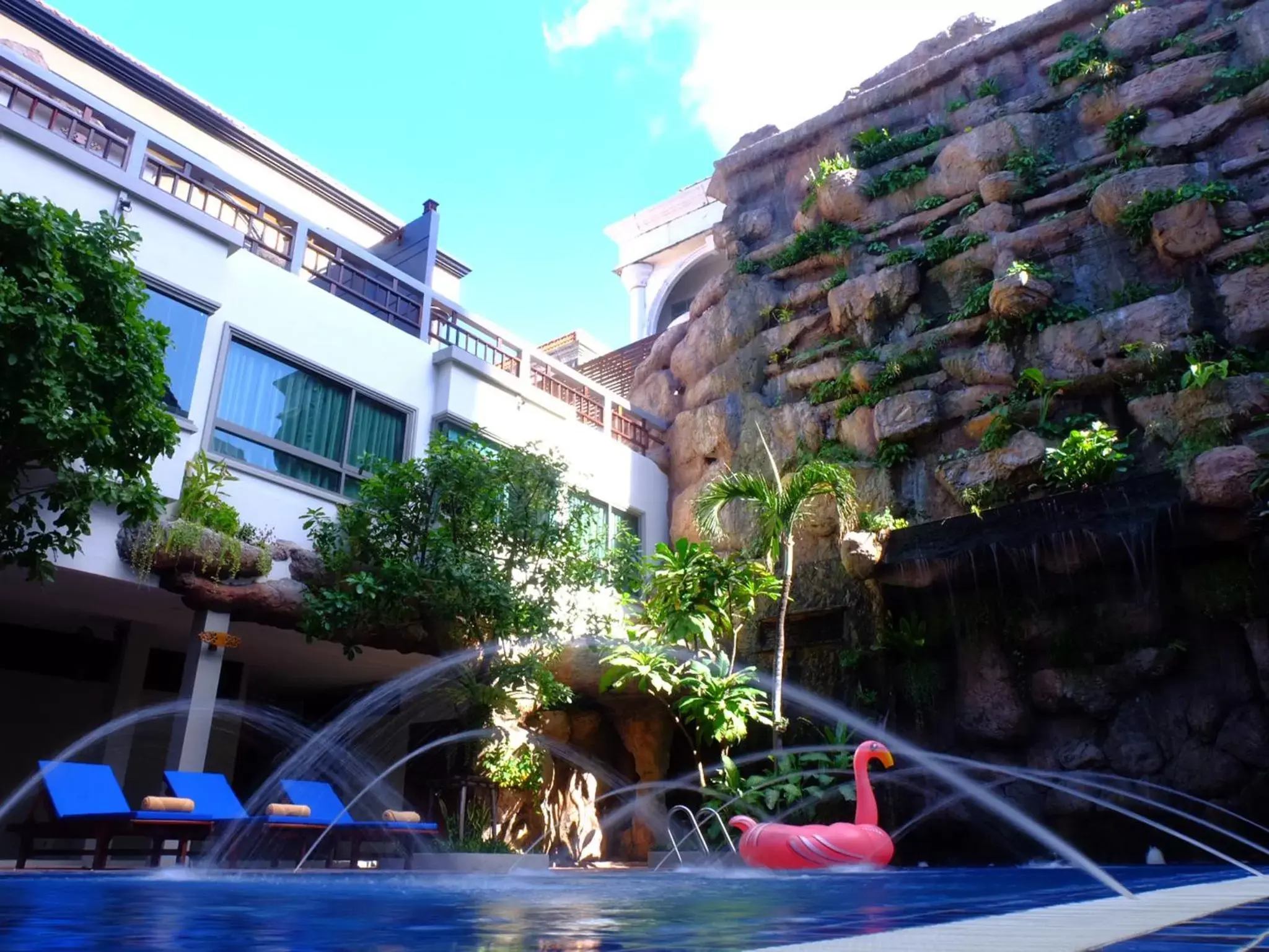 Swimming Pool in The Agate Pattaya Boutique Resort