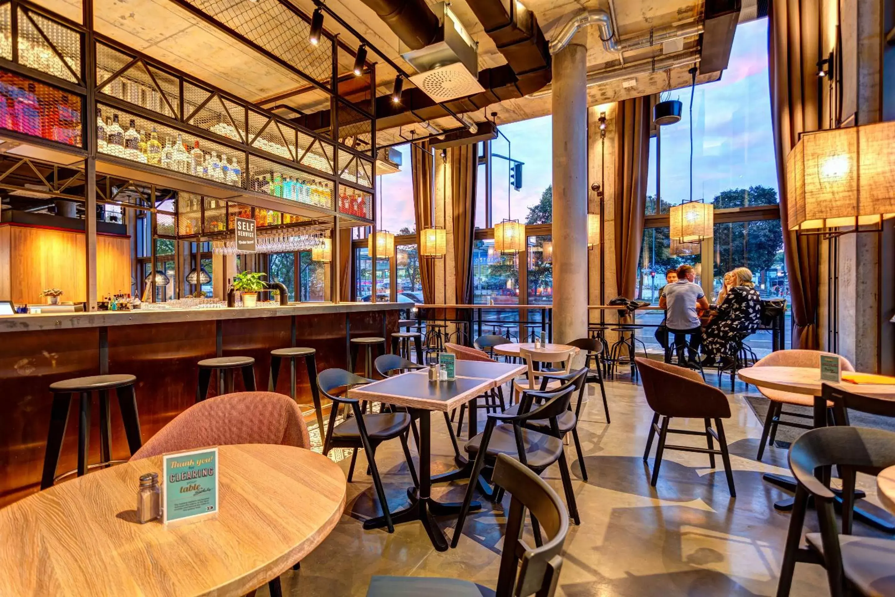 Restaurant/places to eat in Schulz Hotel Berlin Wall at the East Side Gallery Restaurant/places to eat in Schulz Hotel Berlin Wall at the East Side Gallery