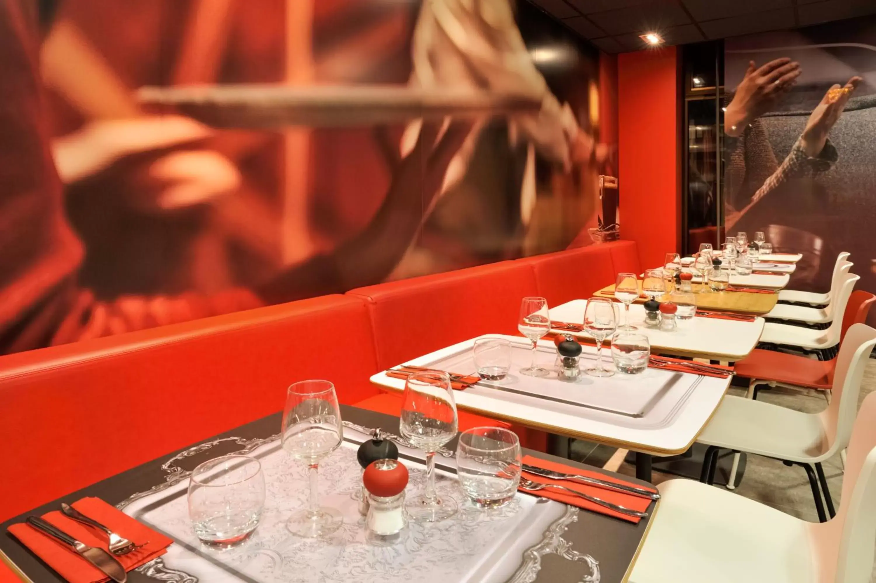 Restaurant/Places to Eat in ibis Lille Centre Gares