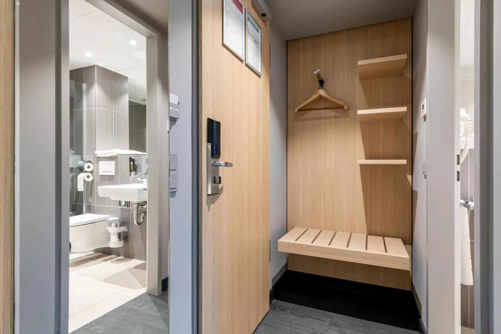 Bathroom in Serways Hotel Hösel