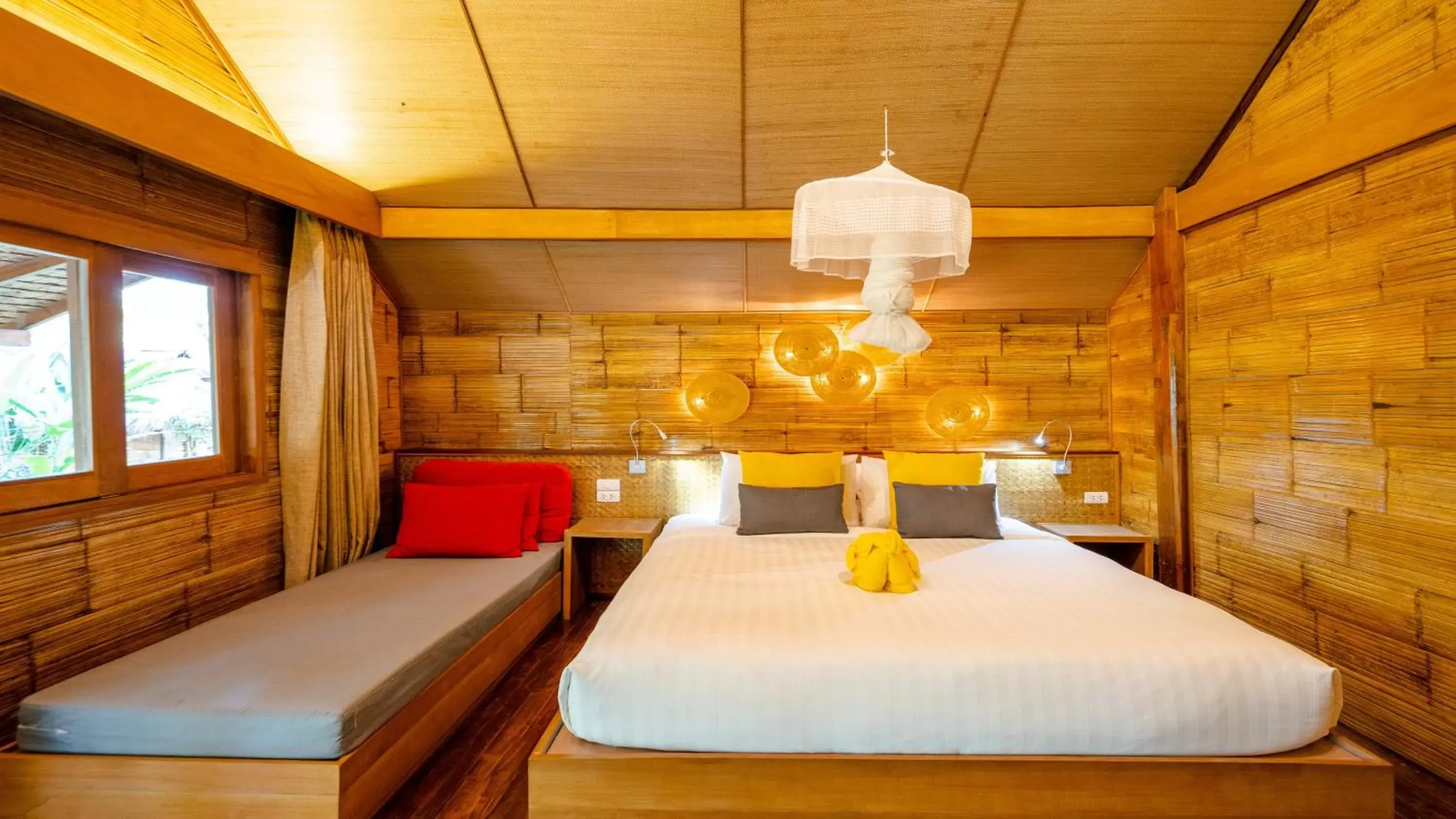 Bedroom, Bed in Pai Village Boutique Resort