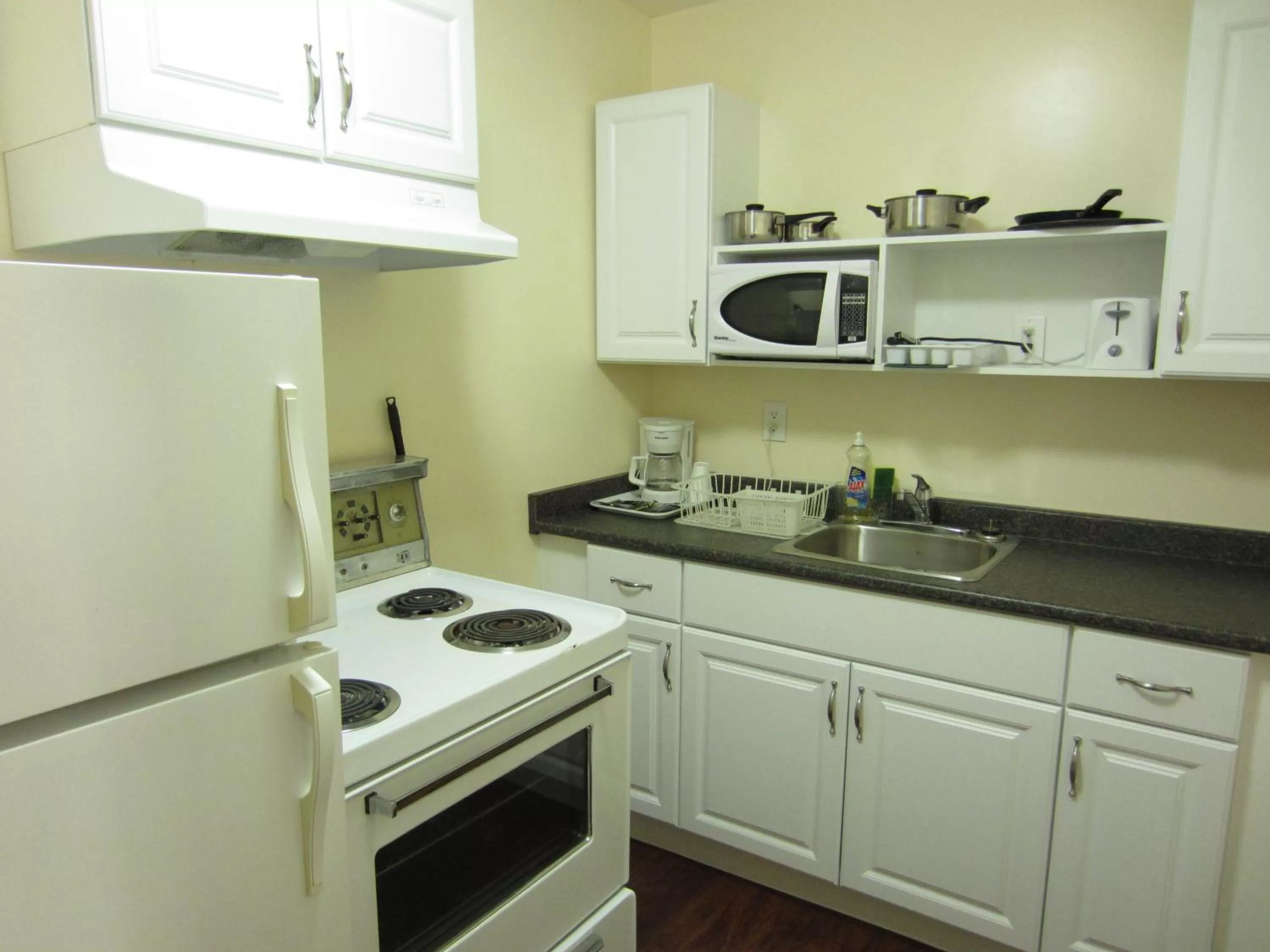 Village Inn & Suites - Sudbury