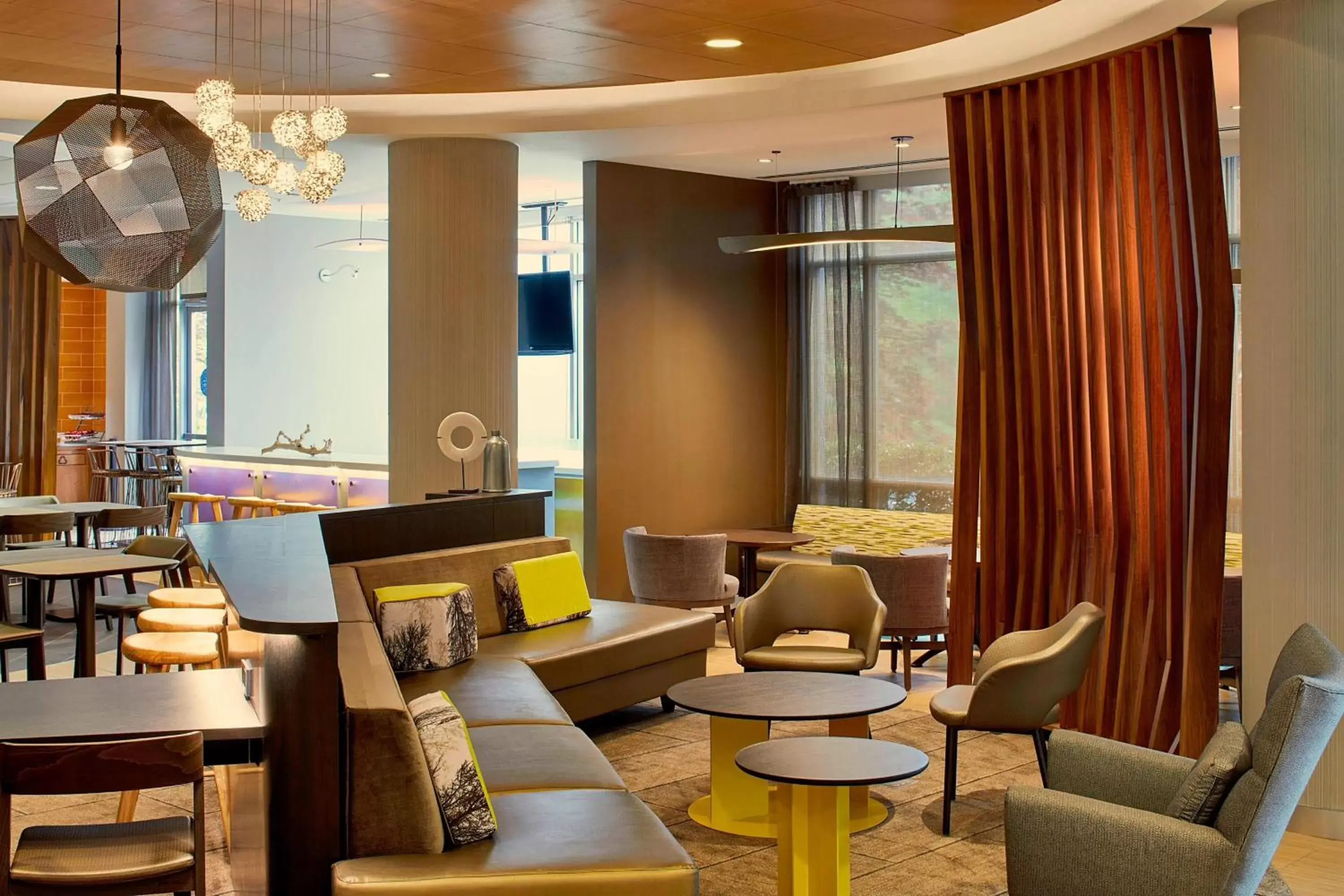 Lobby or reception, Restaurant/Places to Eat in SpringHill Suites by Marriott Atlanta Airport Gateway