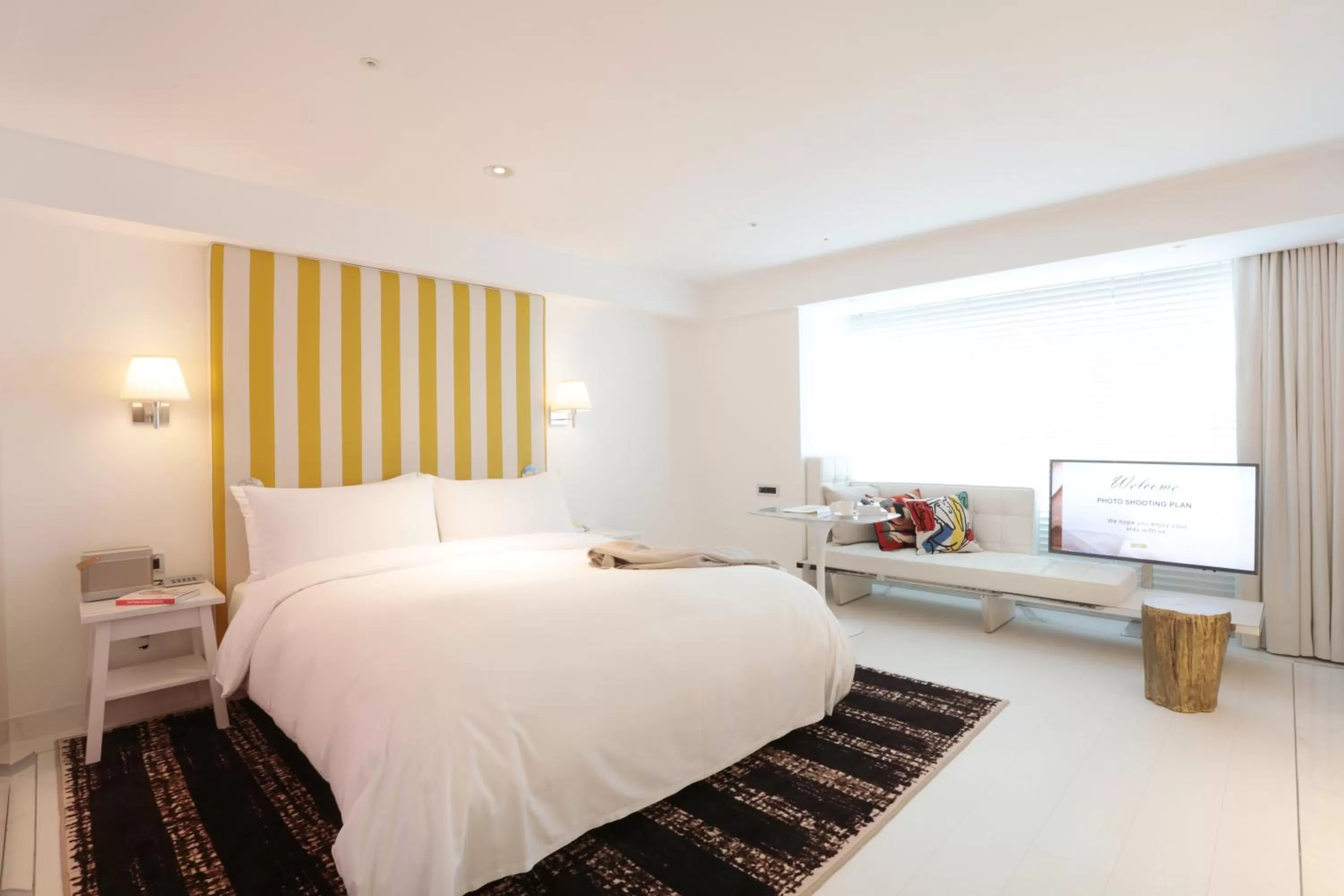 Photo of the whole room, Bed in S Hotel | Designed by Philippe Starck