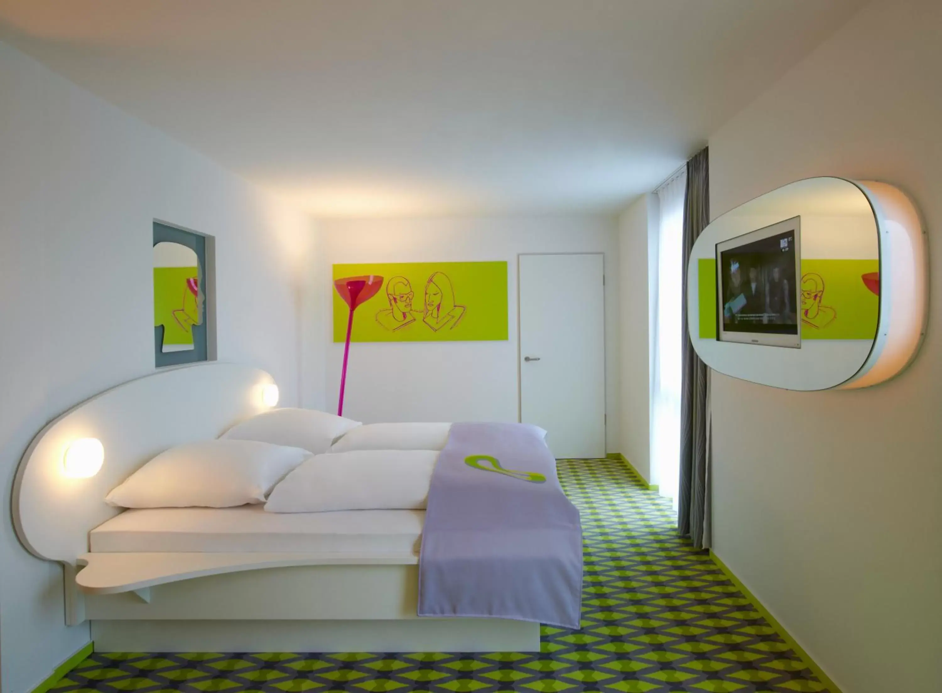 Photo of the whole room, Bed in prizeotel Bremen-City