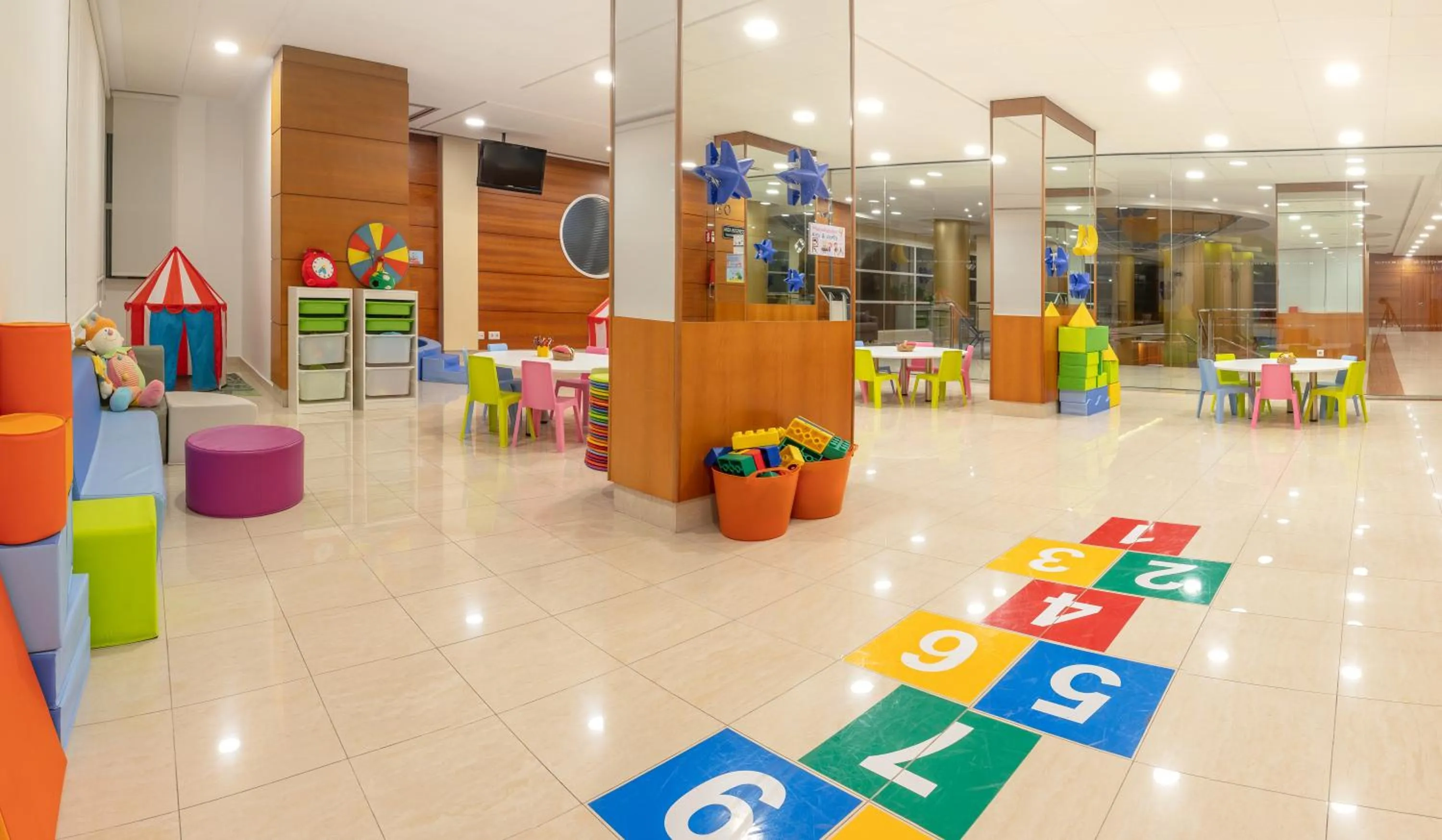 Game Room in Hotel RH Victoria & Spa 4 Sup