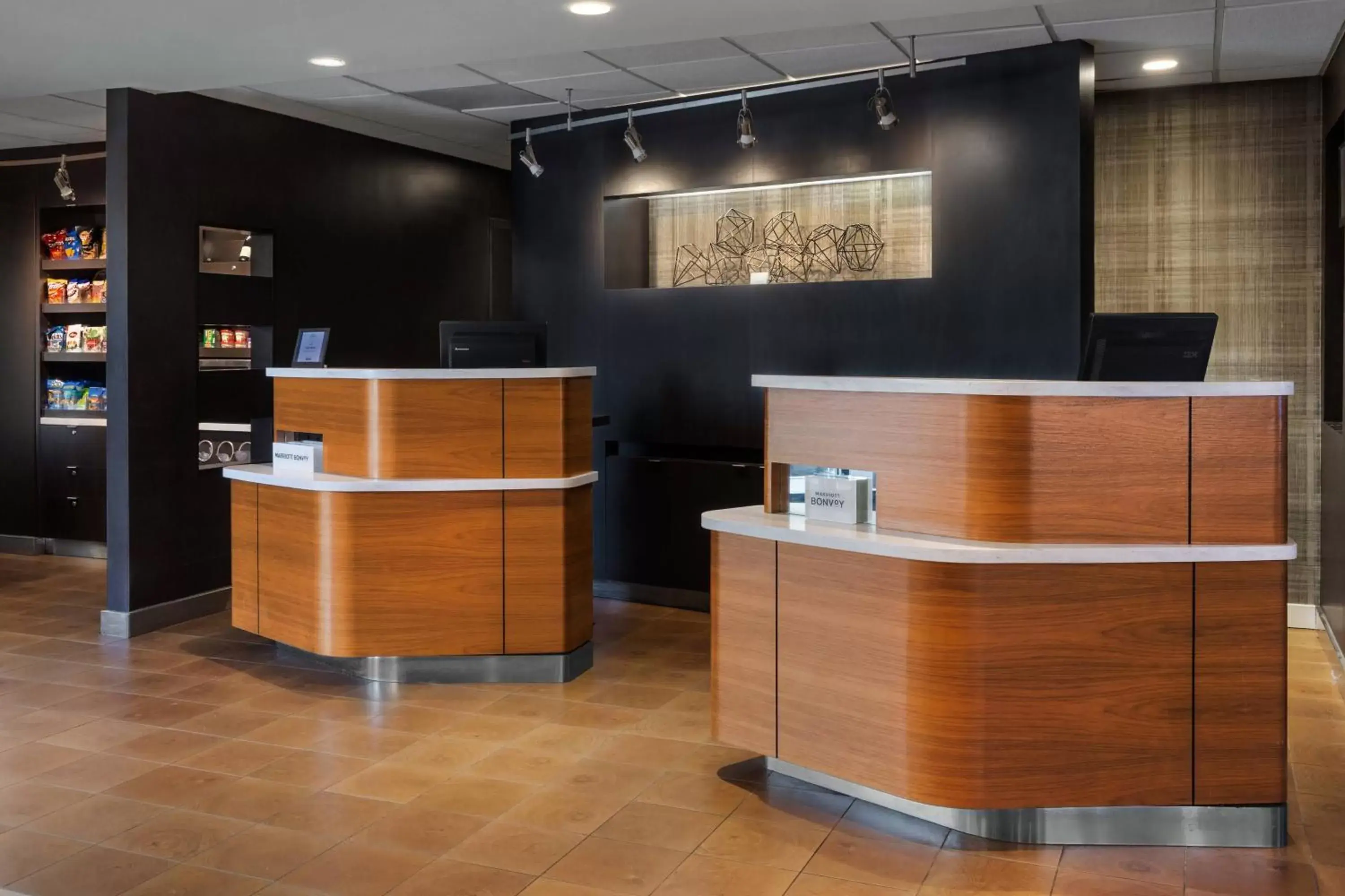 Property building, Lobby/Reception in Courtyard Philadelphia Willow Grove