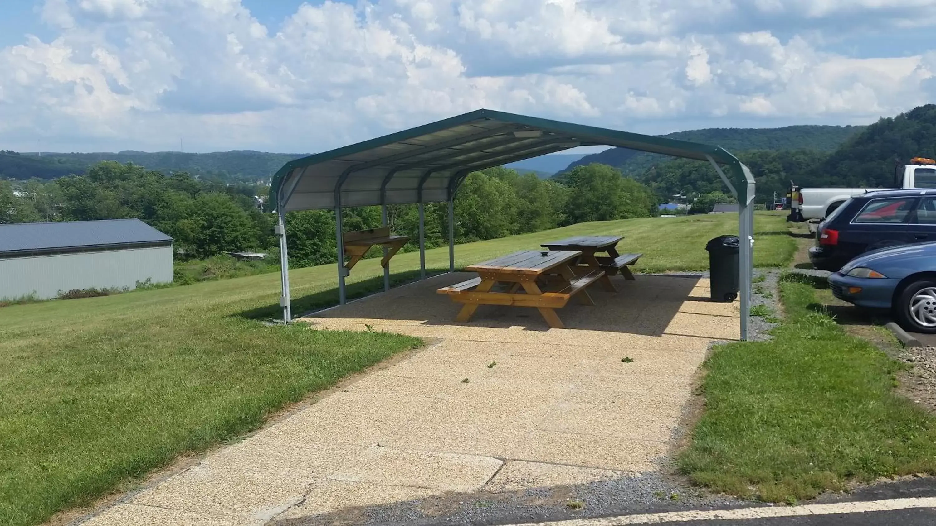 BBQ facilities in Huntingdon Motor Inn