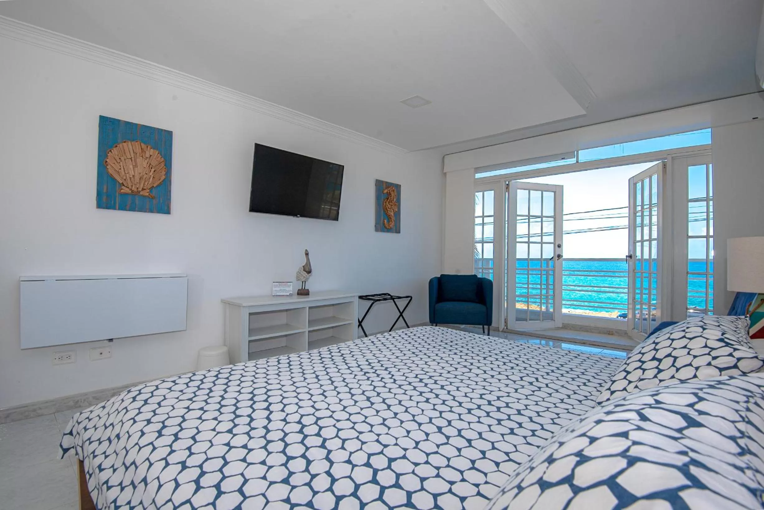 Bed in By The Sea Guest House