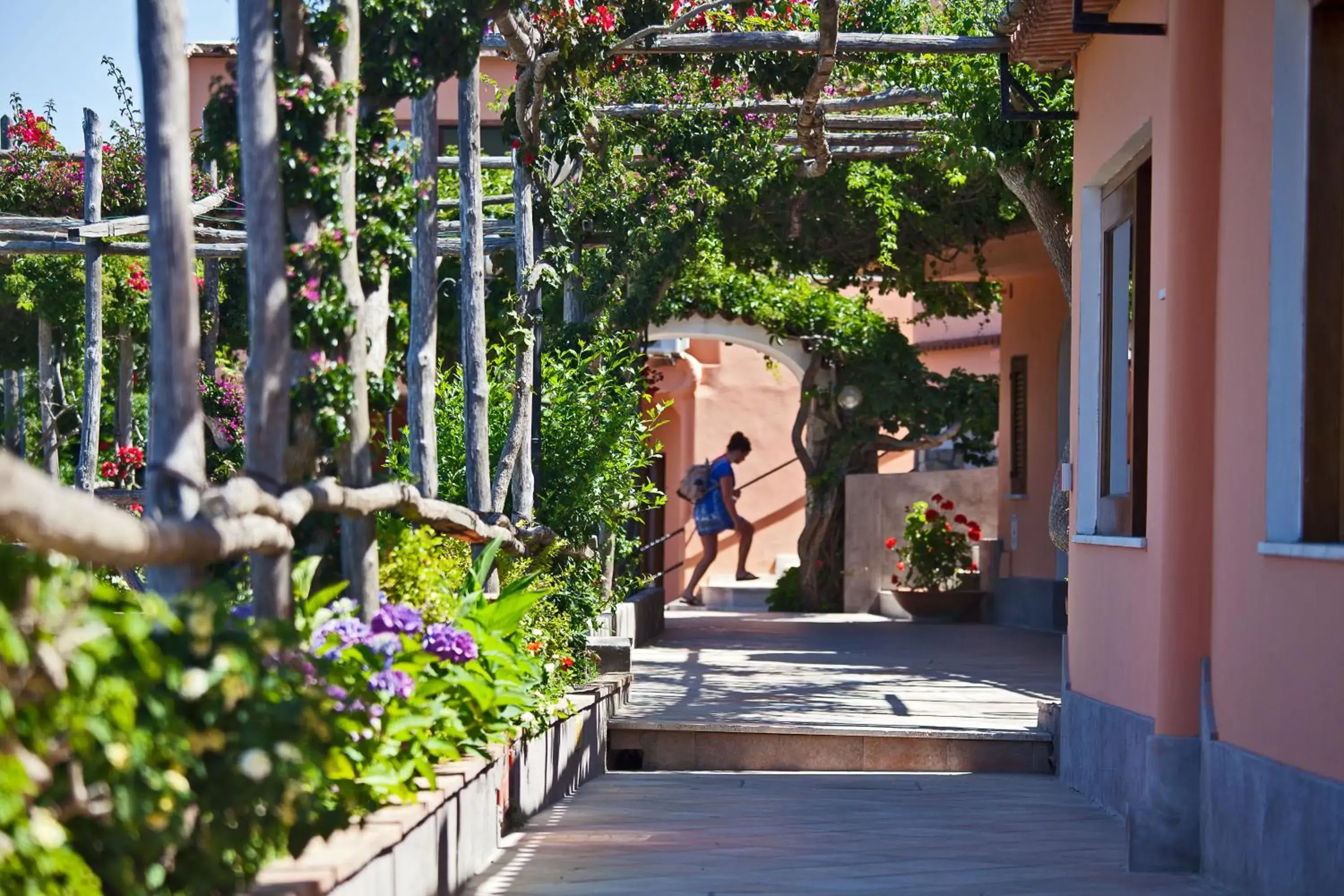 Garden, Facade/Entrance in Hotel Il Girasole