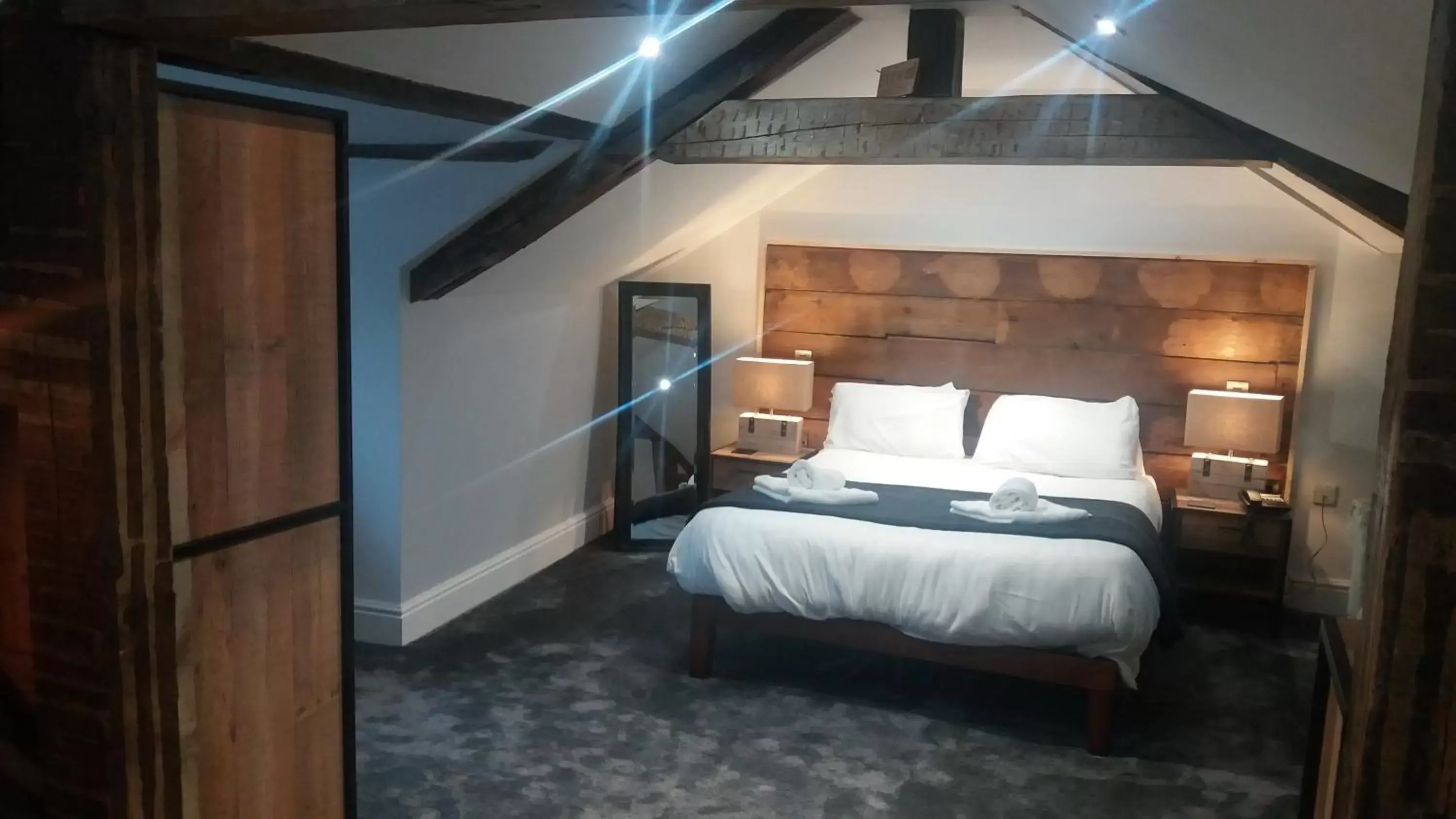 Bedroom, Bed in Wortley Hall Sheffield