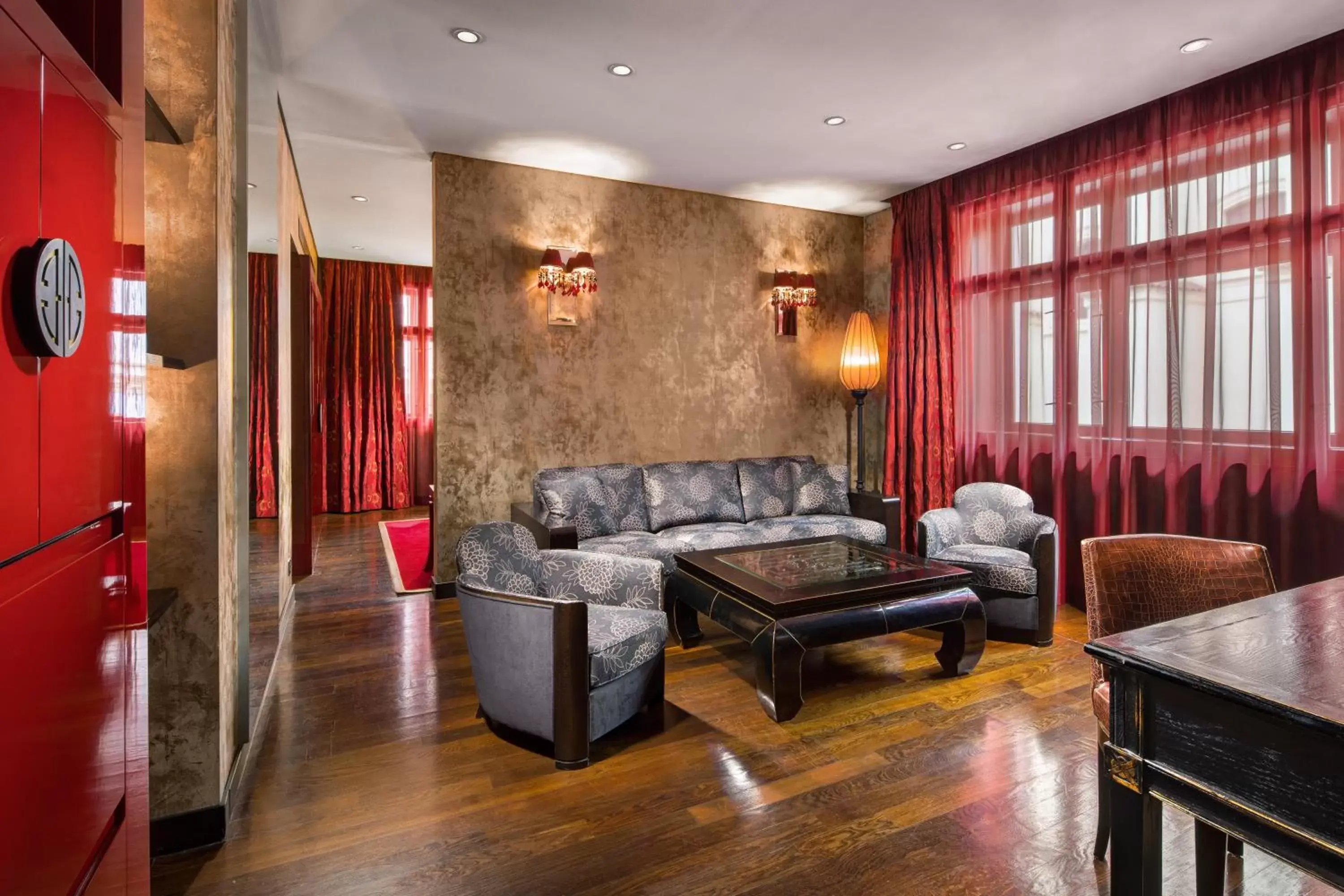 Living room, Seating Area in Buddha-Bar Hotel Prague