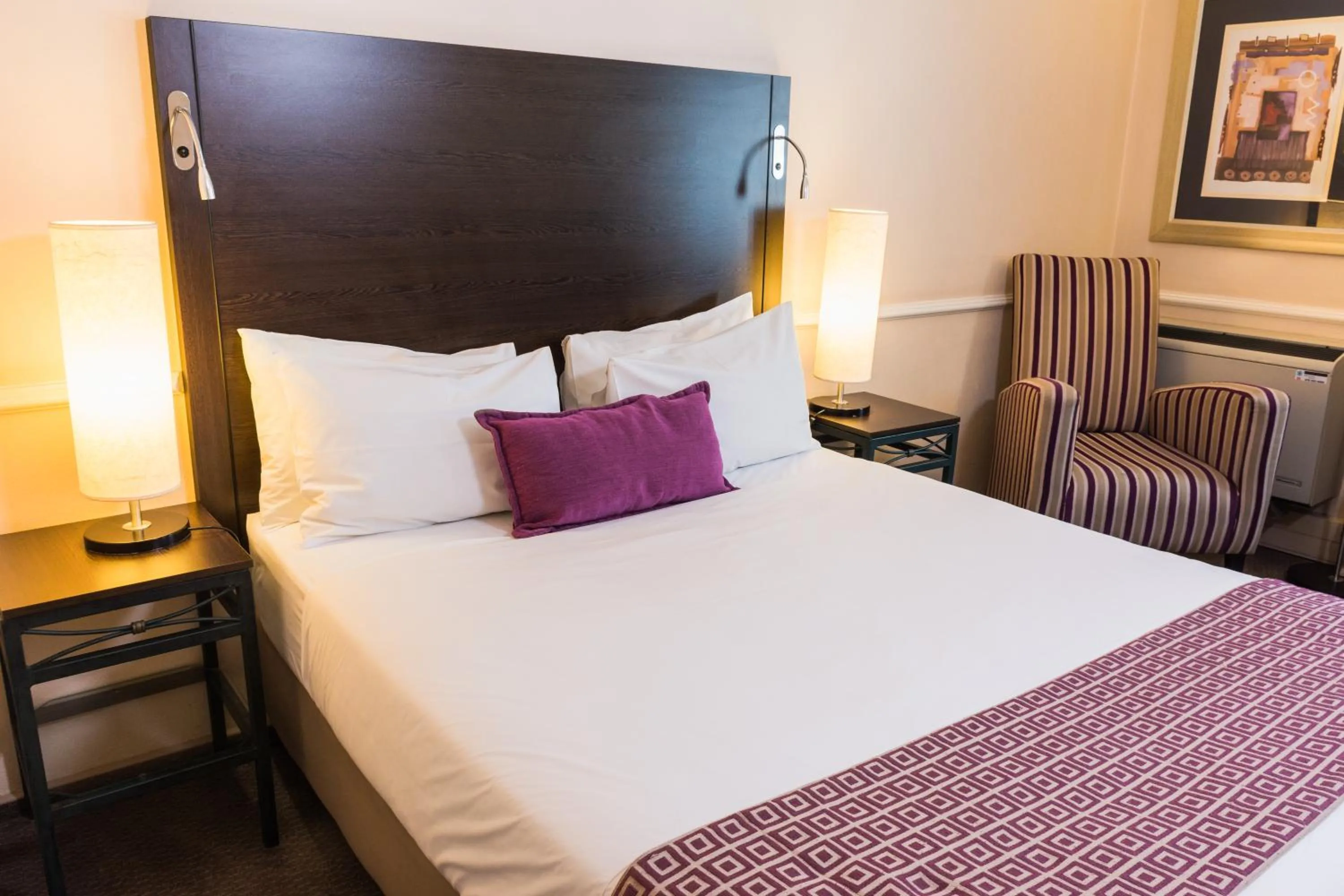 Bed in Mercure Johannesburg Randburg