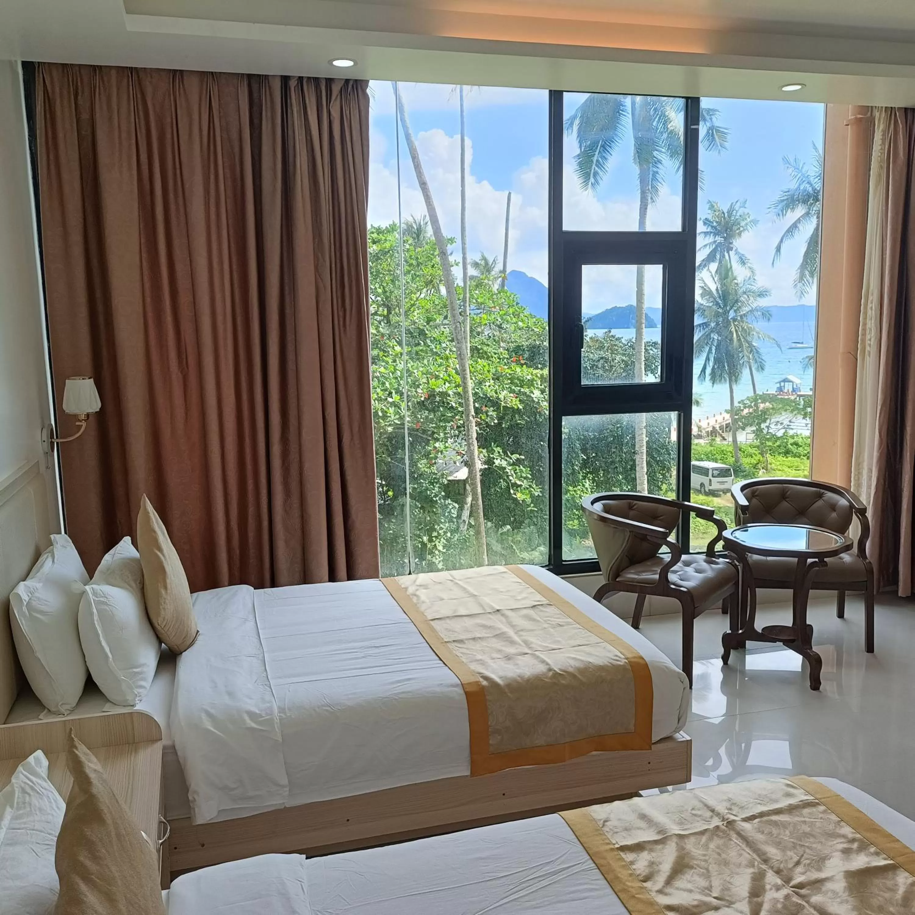 Bed in One El Nido Suite