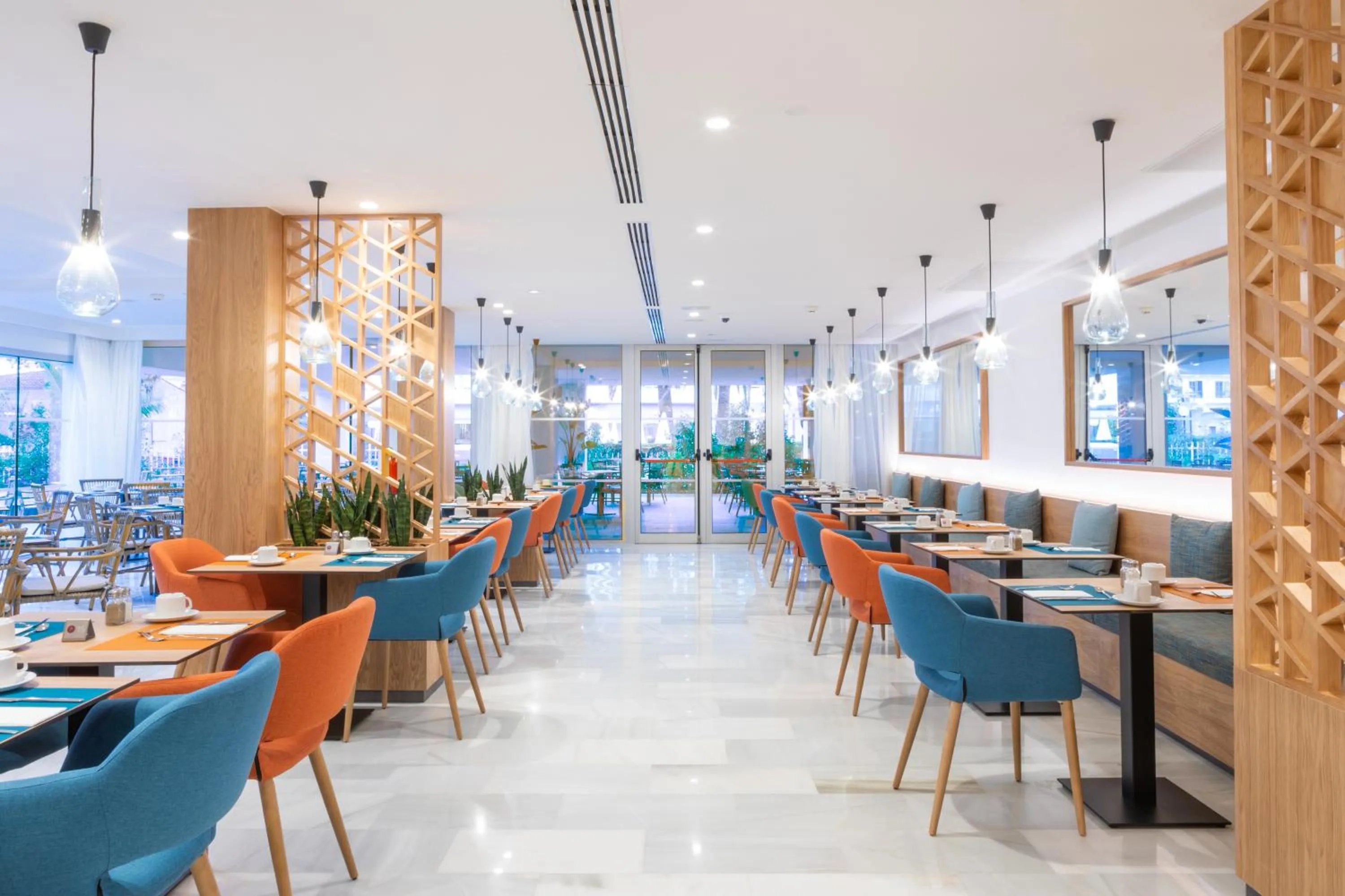 Restaurant/places to eat in JS Yate