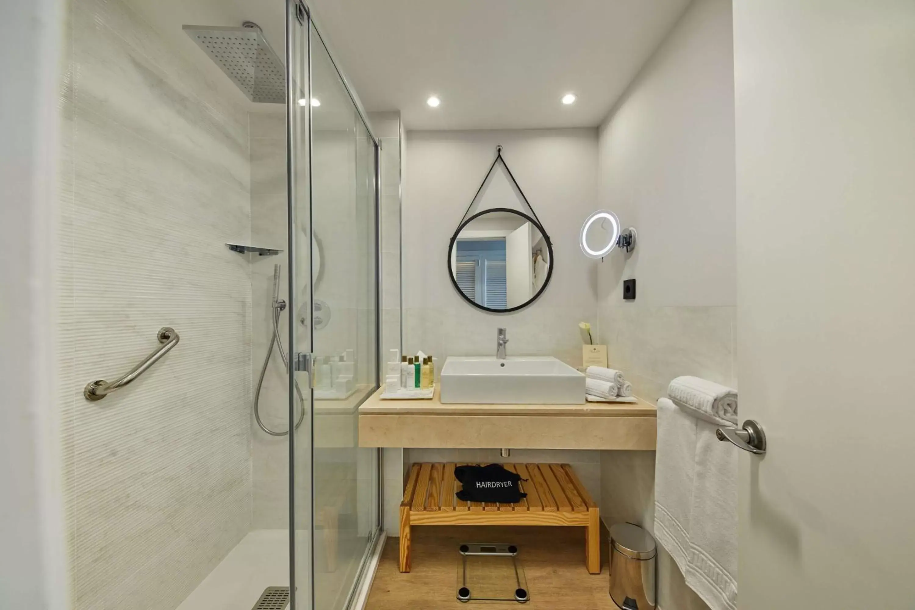 Bathroom in Dreams Lanzarote Playa Dorada Resort & Spa