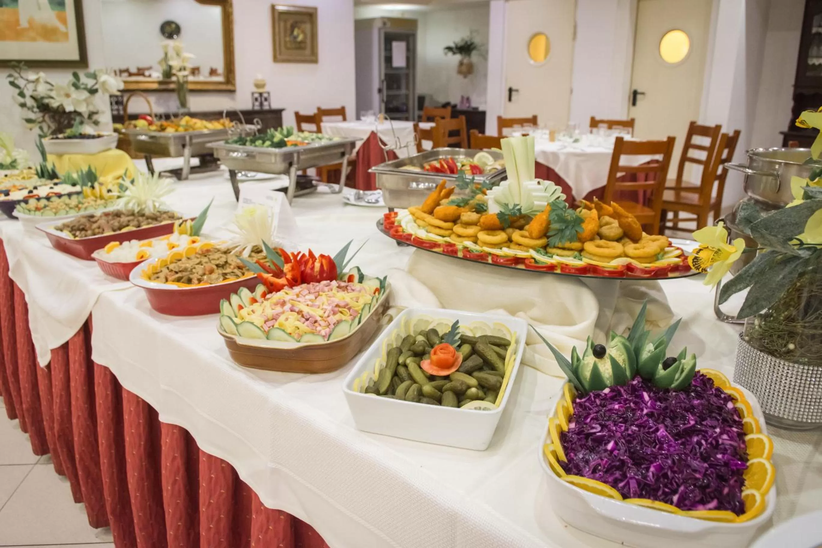 Restaurant/places to eat in Hotel Cristal Caldas