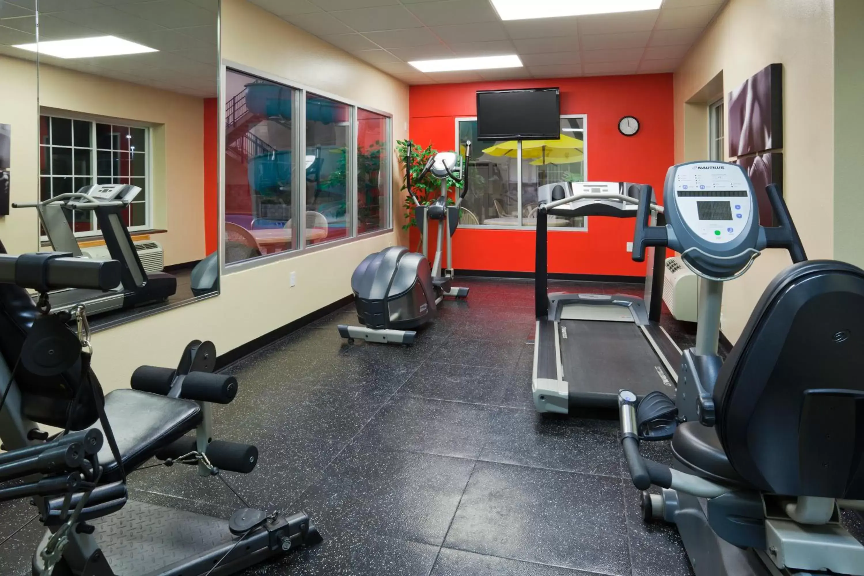 Fitness centre/facilities, Fitness Center/Facilities in Country Inn & Suites by Radisson, Bismarck, ND