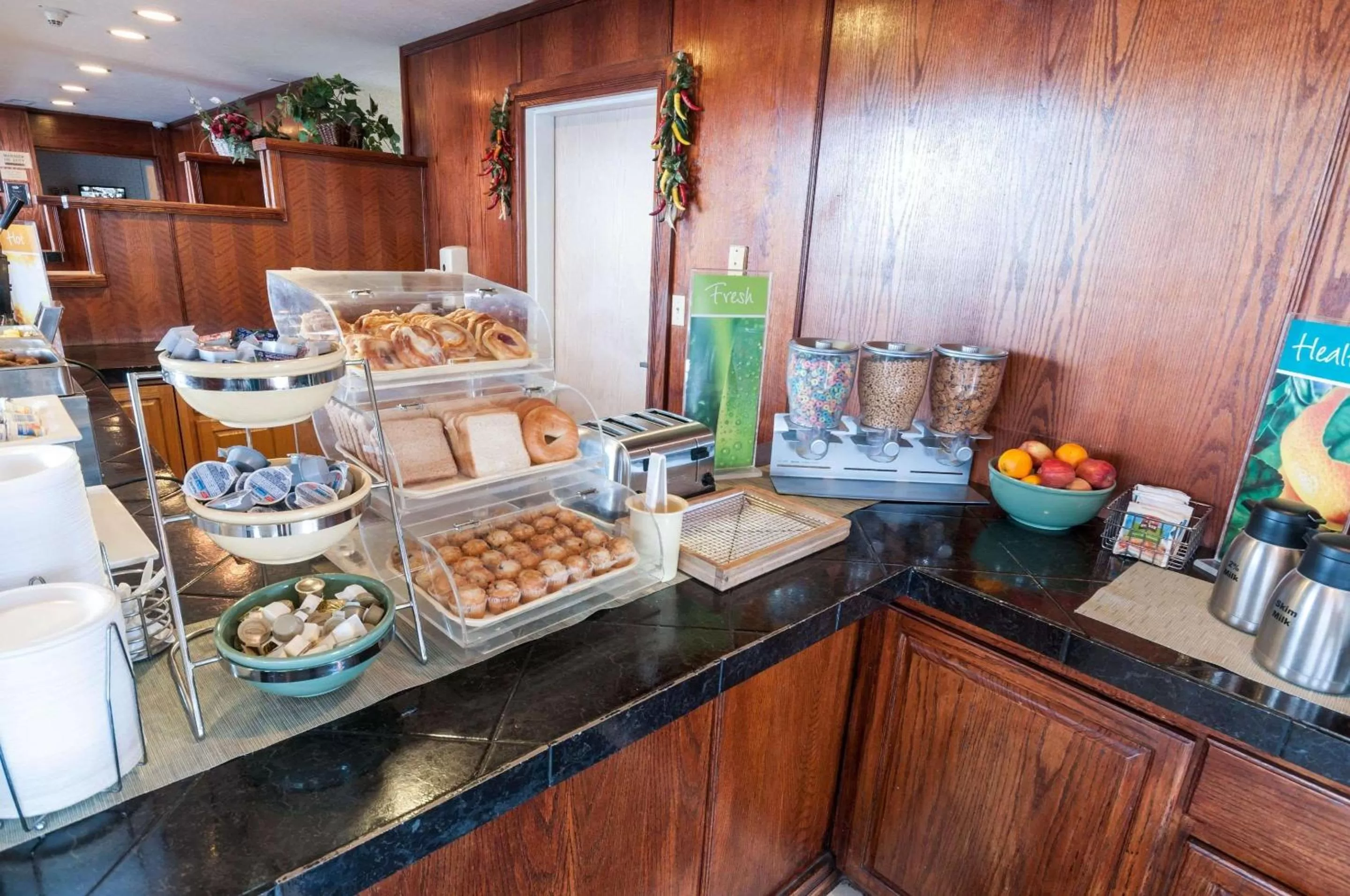 Restaurant/places to eat, Food in Quality Suites Albuquerque Airport