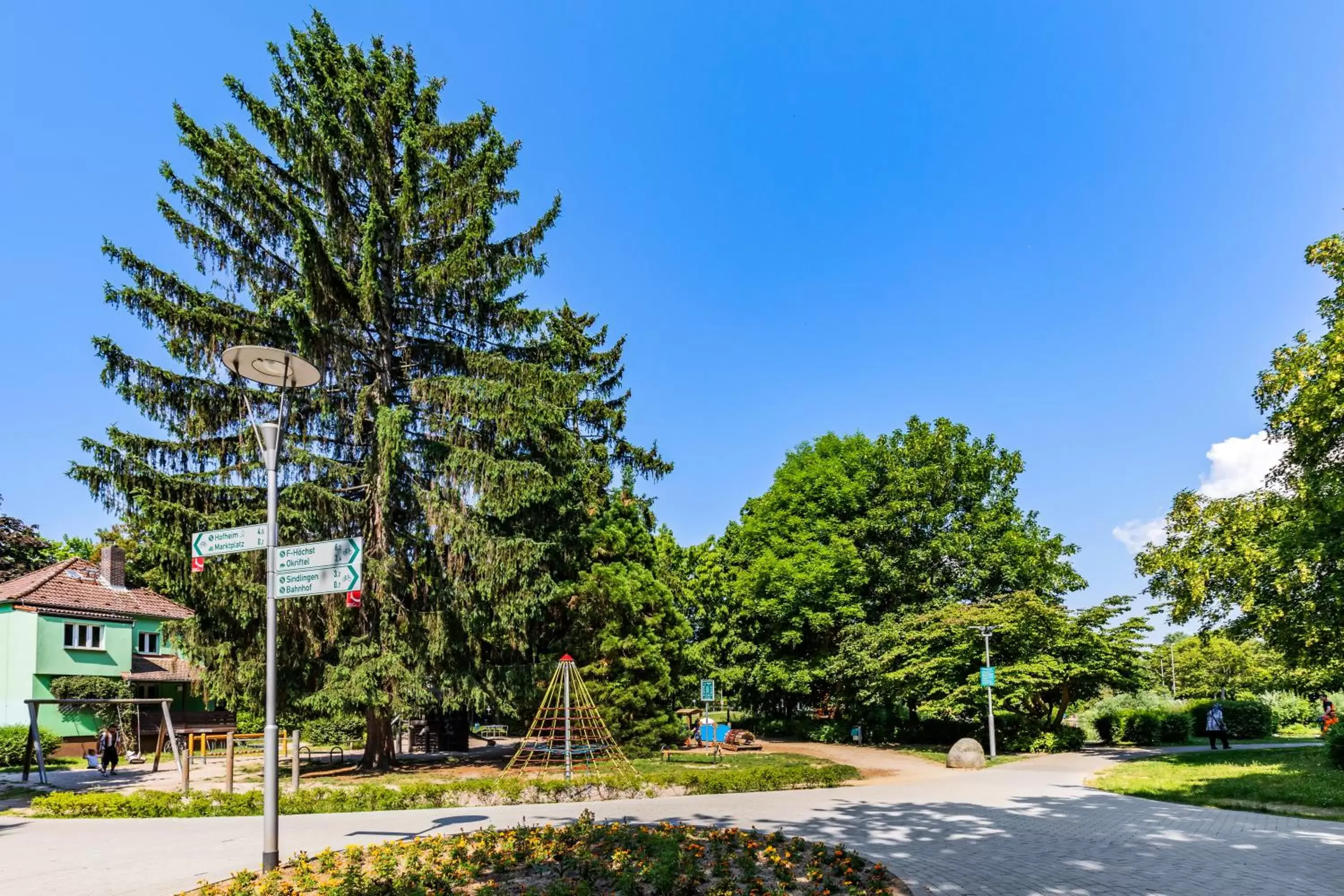 Neighbourhood in Parkhotel Frankfurt Airport